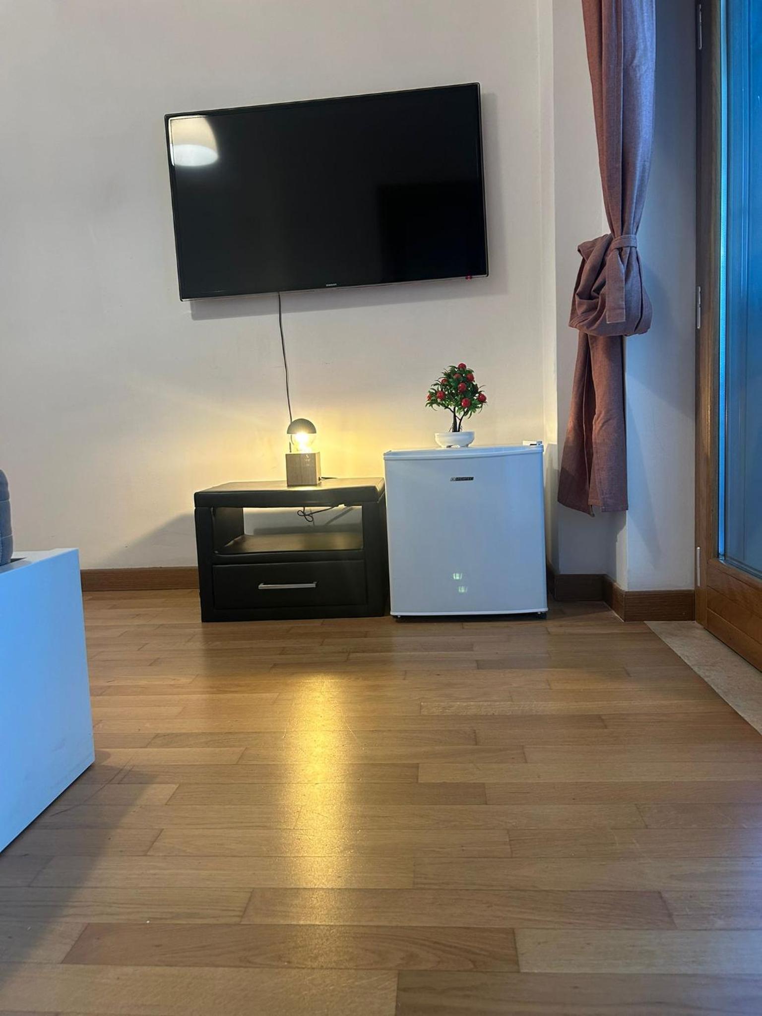 Dina Suite Rome