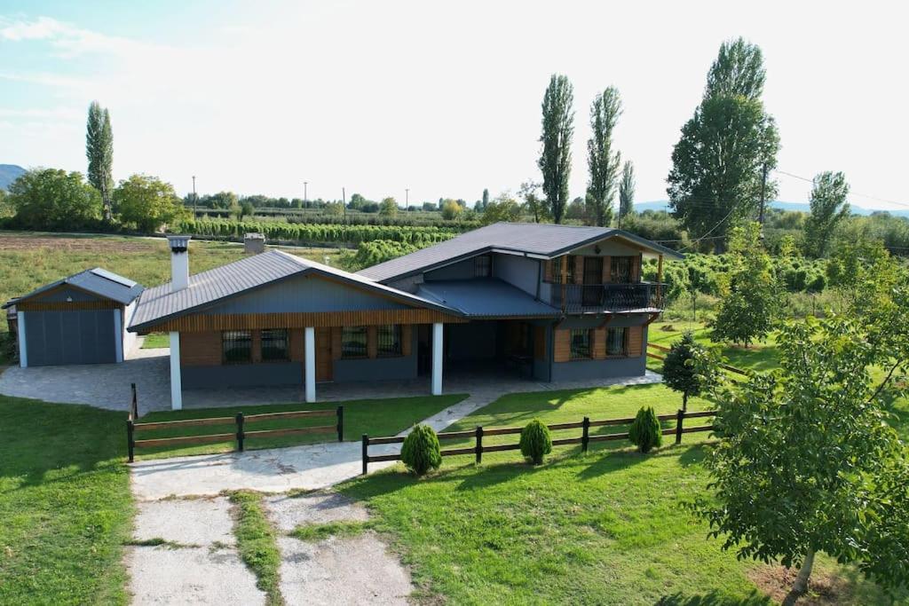 Simon's Walnut Farm