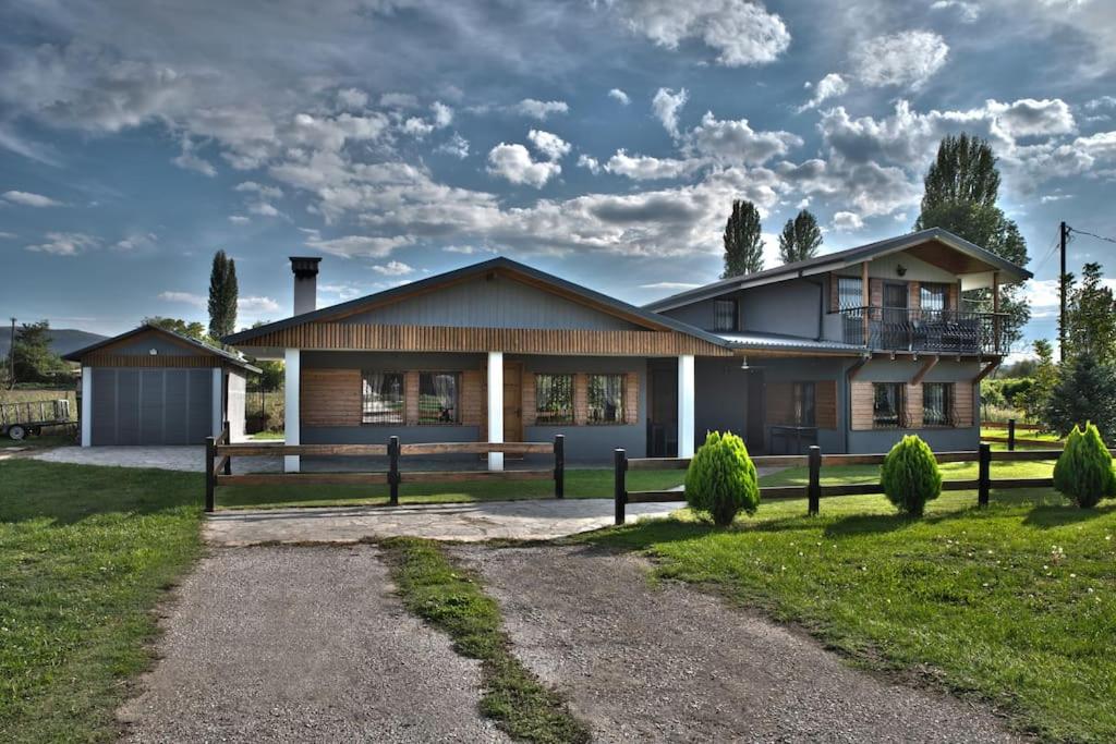 Simon's Walnut Farm