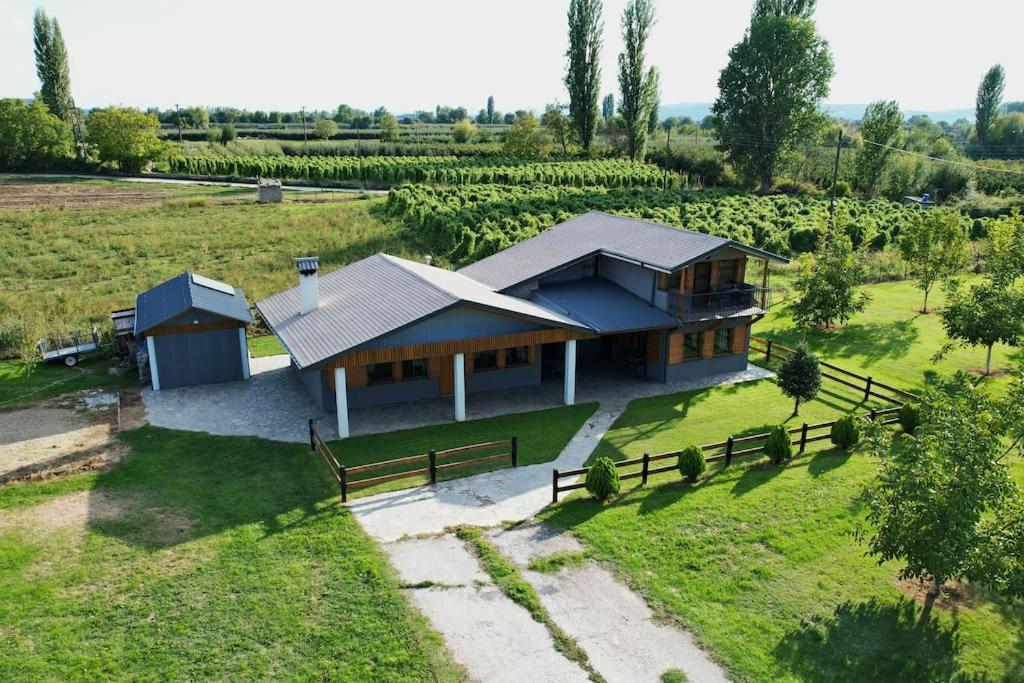 Simon's Walnut Farm