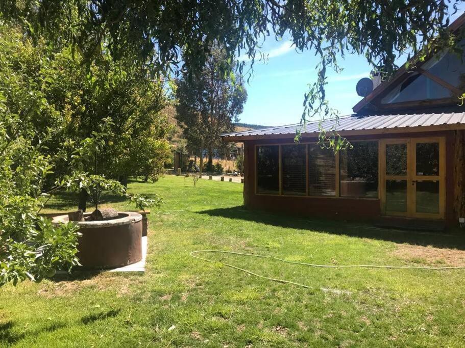 Casona cordillerana con patio, parrillas, chimenea