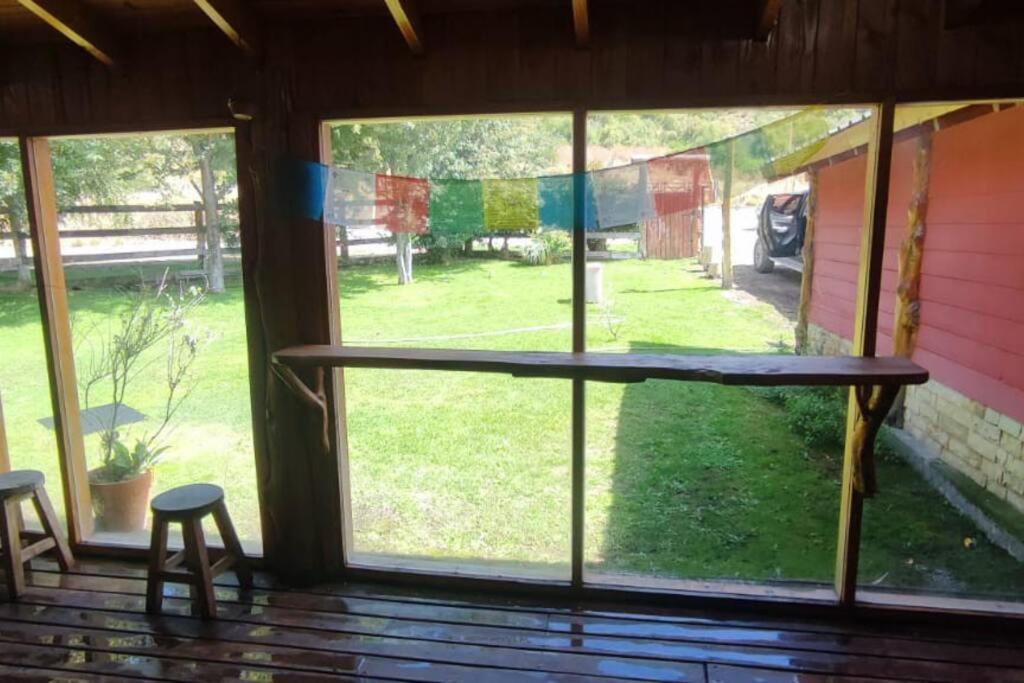 Casona cordillerana con patio, parrillas, chimenea
