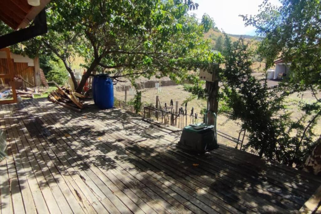 Casona cordillerana con patio, parrillas, chimenea