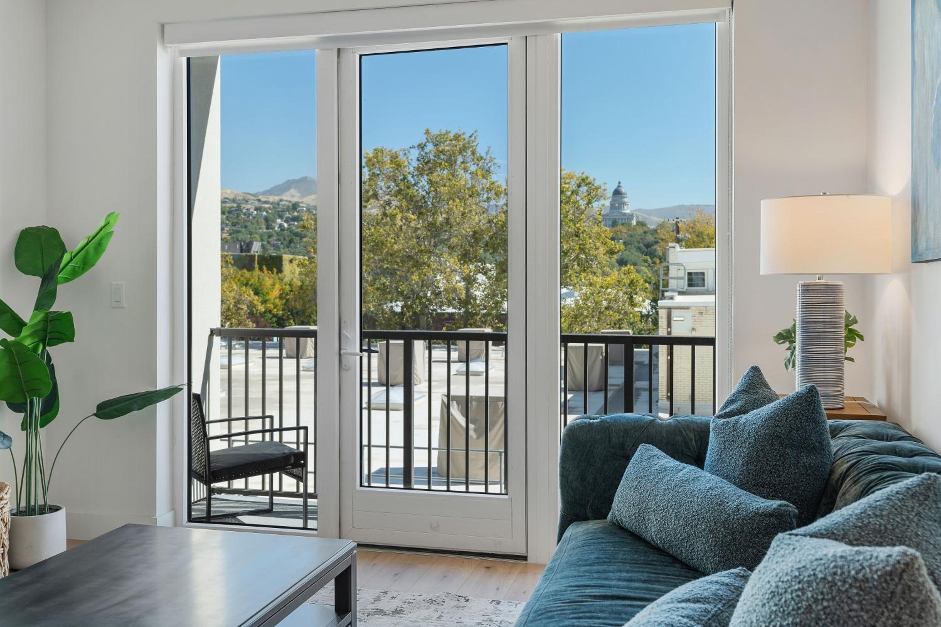 Capital Views Pool Spa Gym Bowling Free Parking