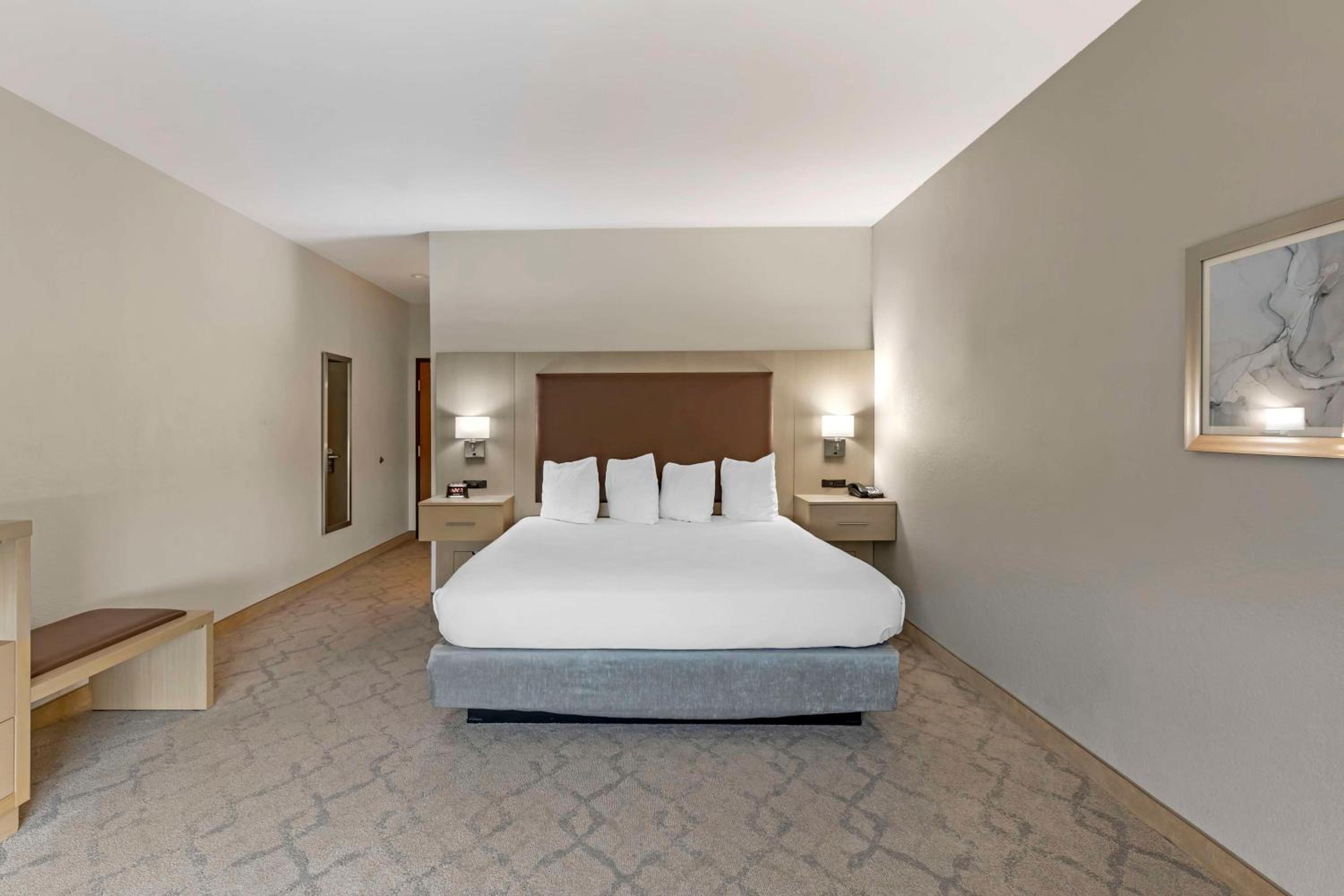 Best Western Plus Chickasha Inn