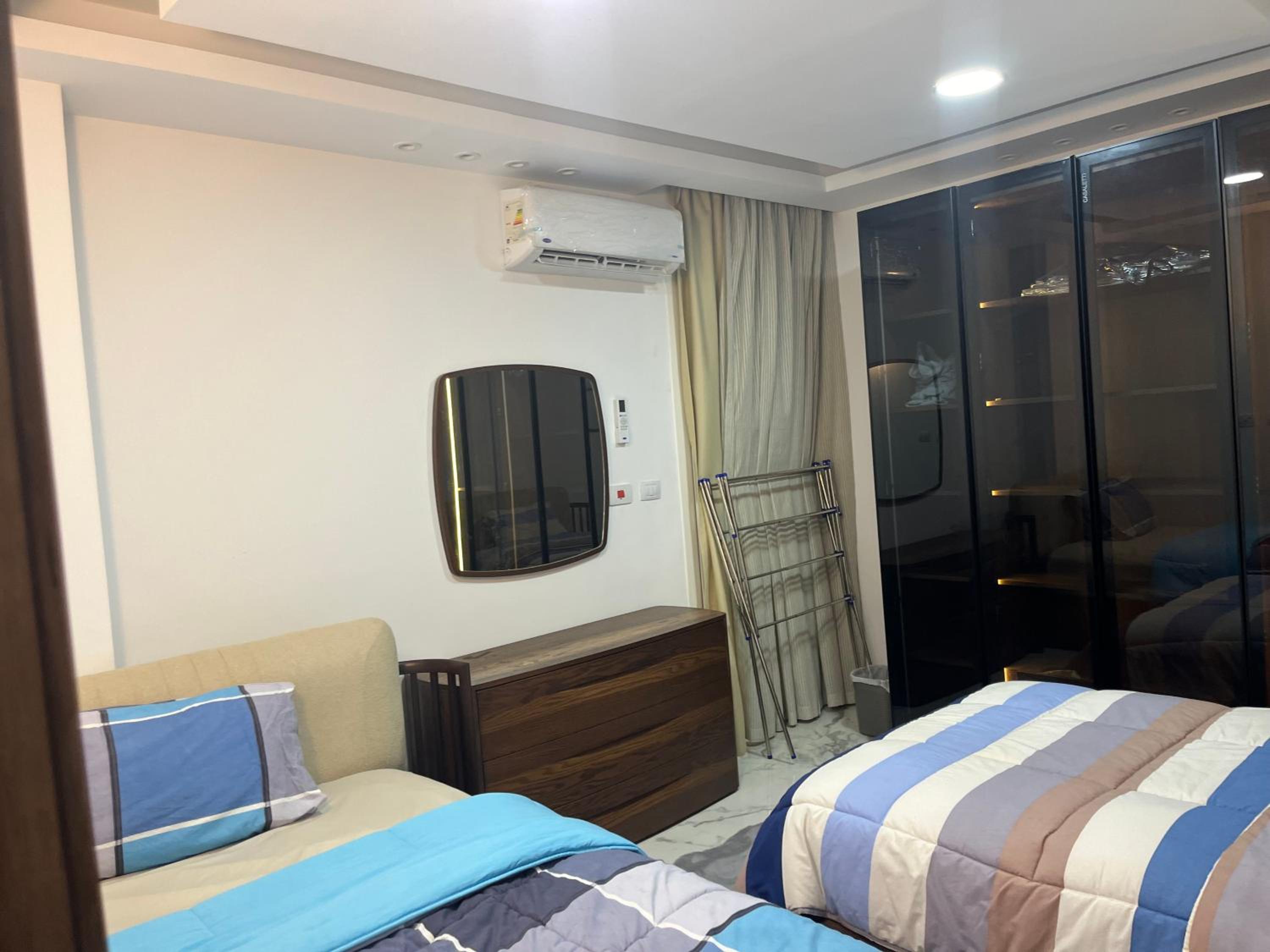 3 bedroom apartment luxury rehab