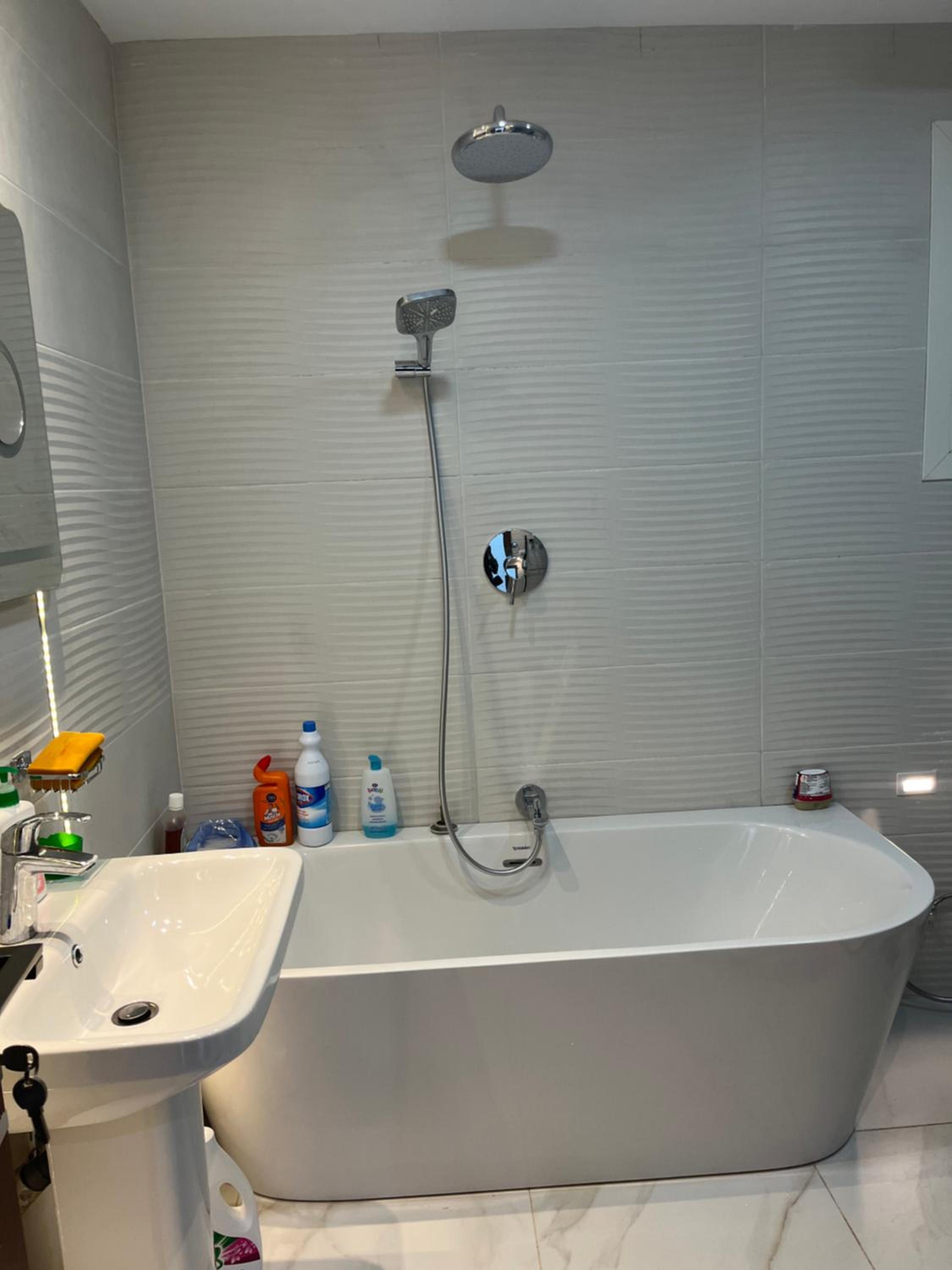 3 bedroom apartment luxury rehab
