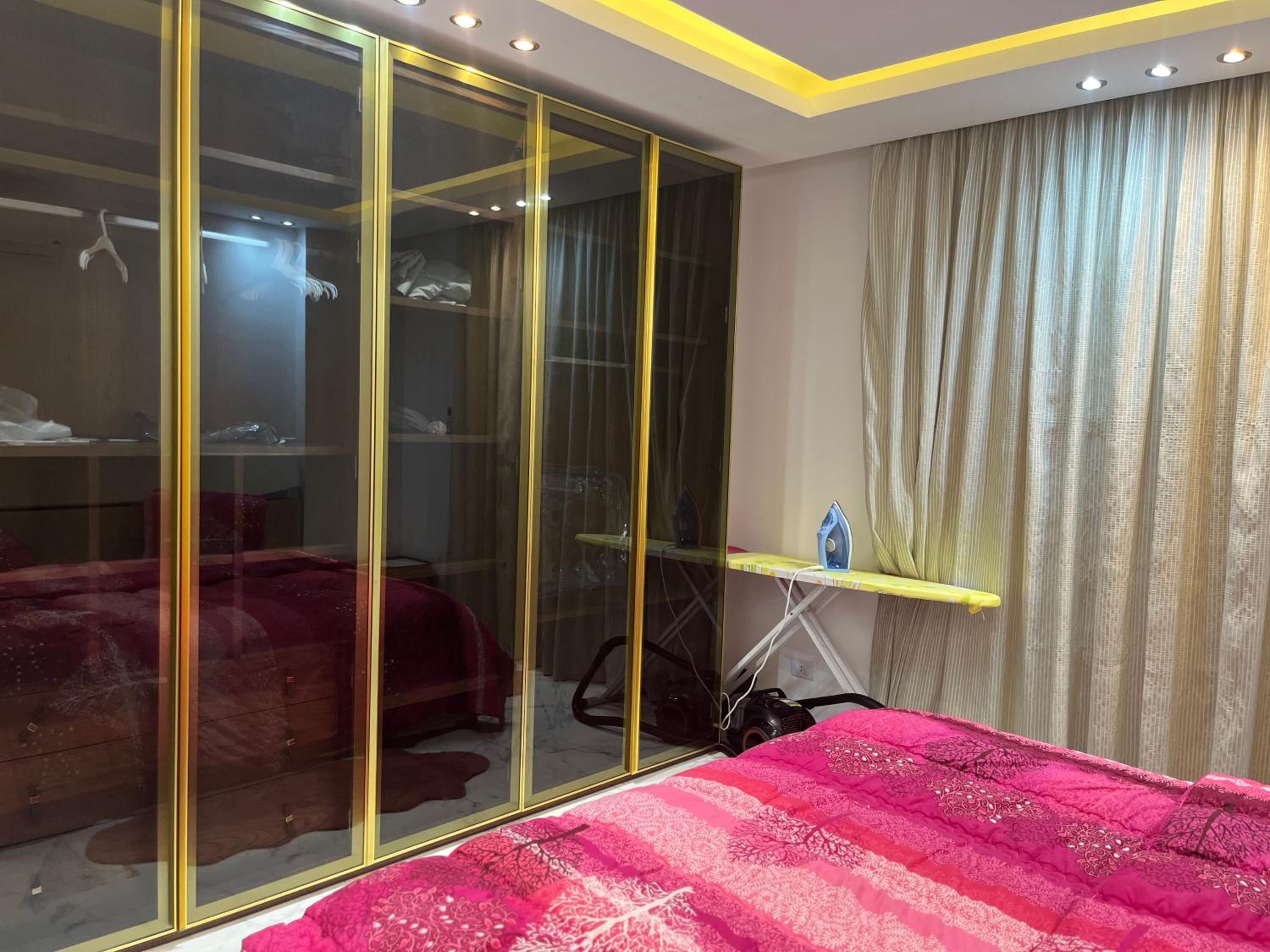 3 bedroom apartment luxury rehab