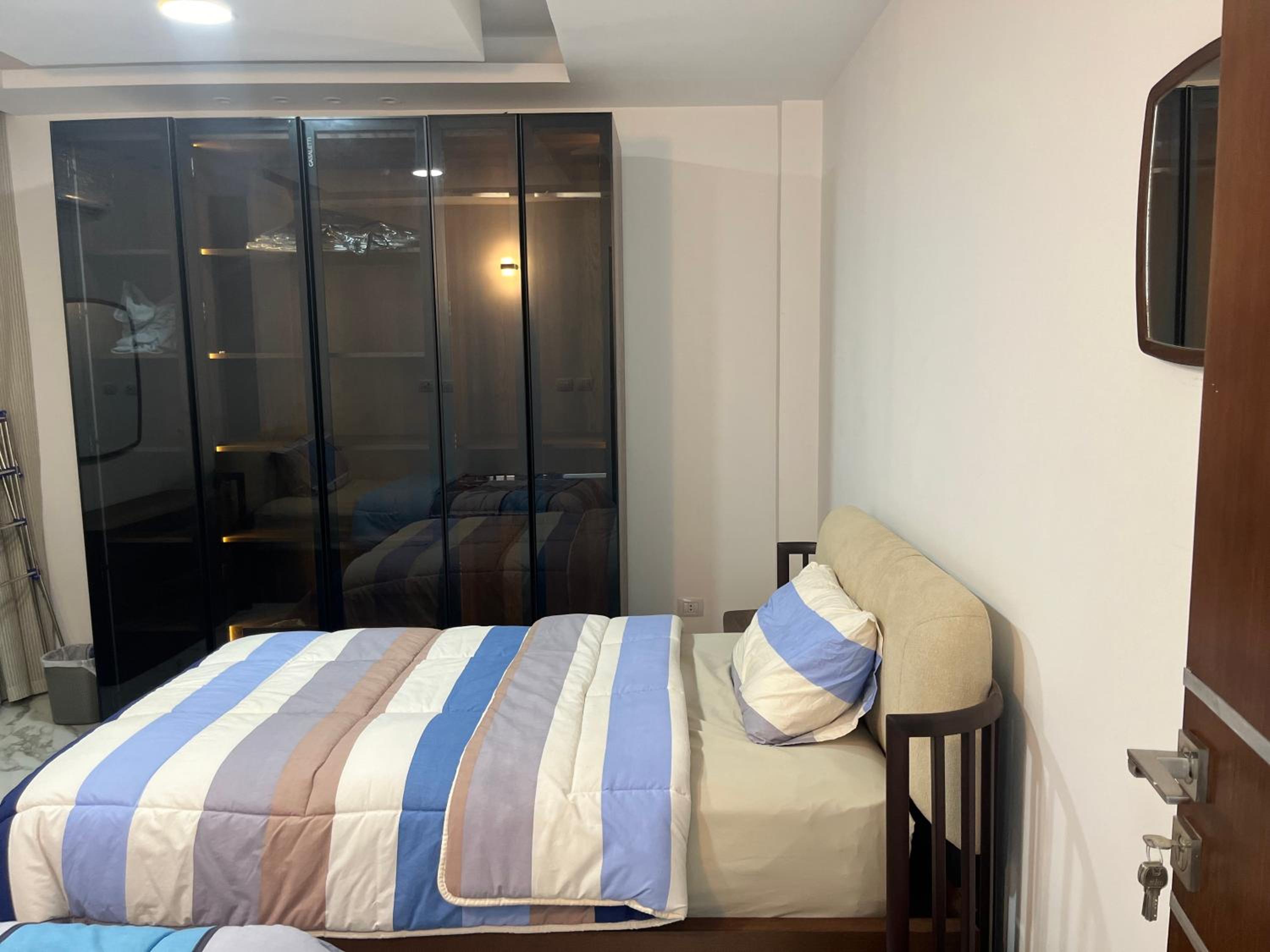 3 bedroom apartment luxury rehab