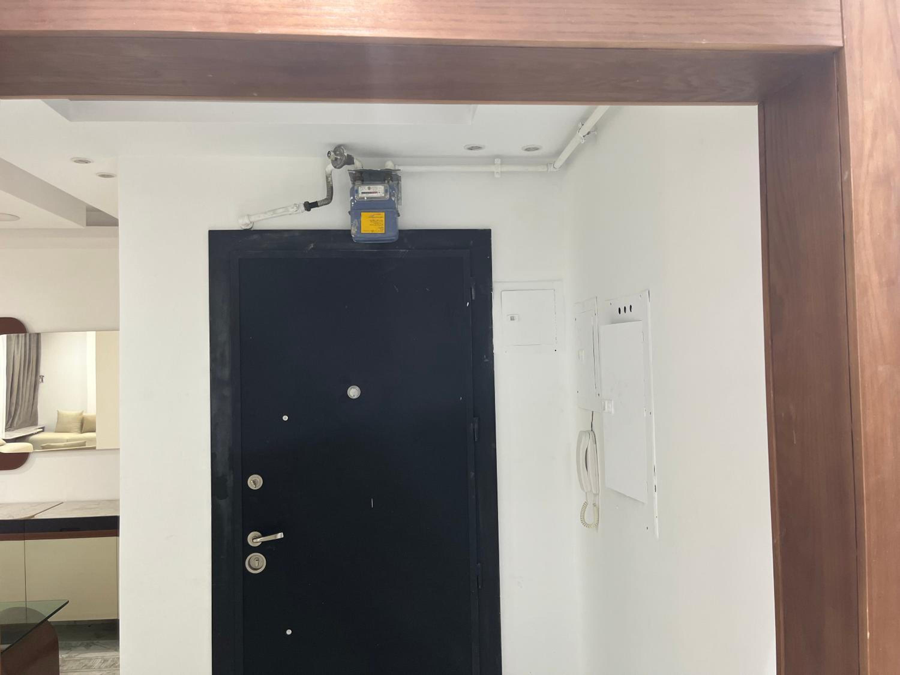 3 bedroom apartment luxury rehab