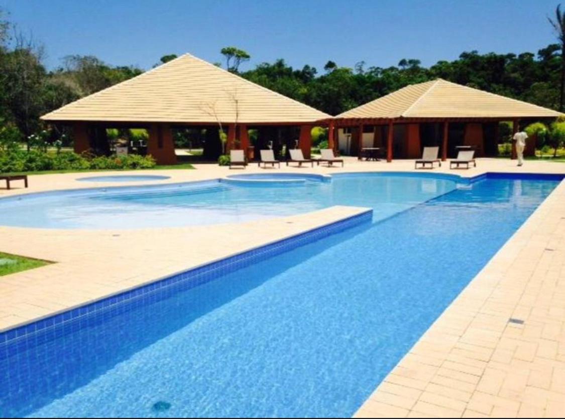 Casa Garden - Praia do Forte - 5 suítes com serviço de diarista incluso