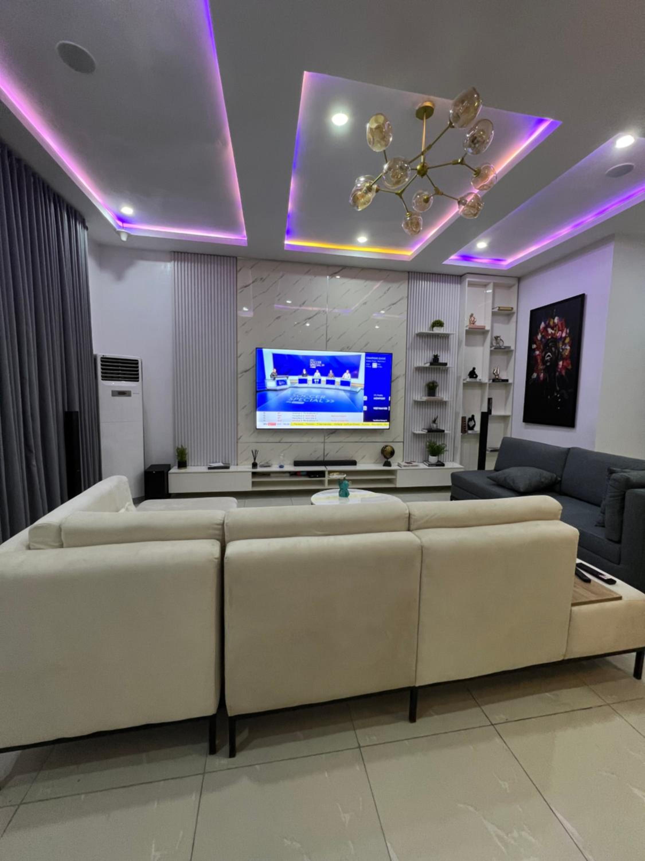 Sisis rentals view 4
