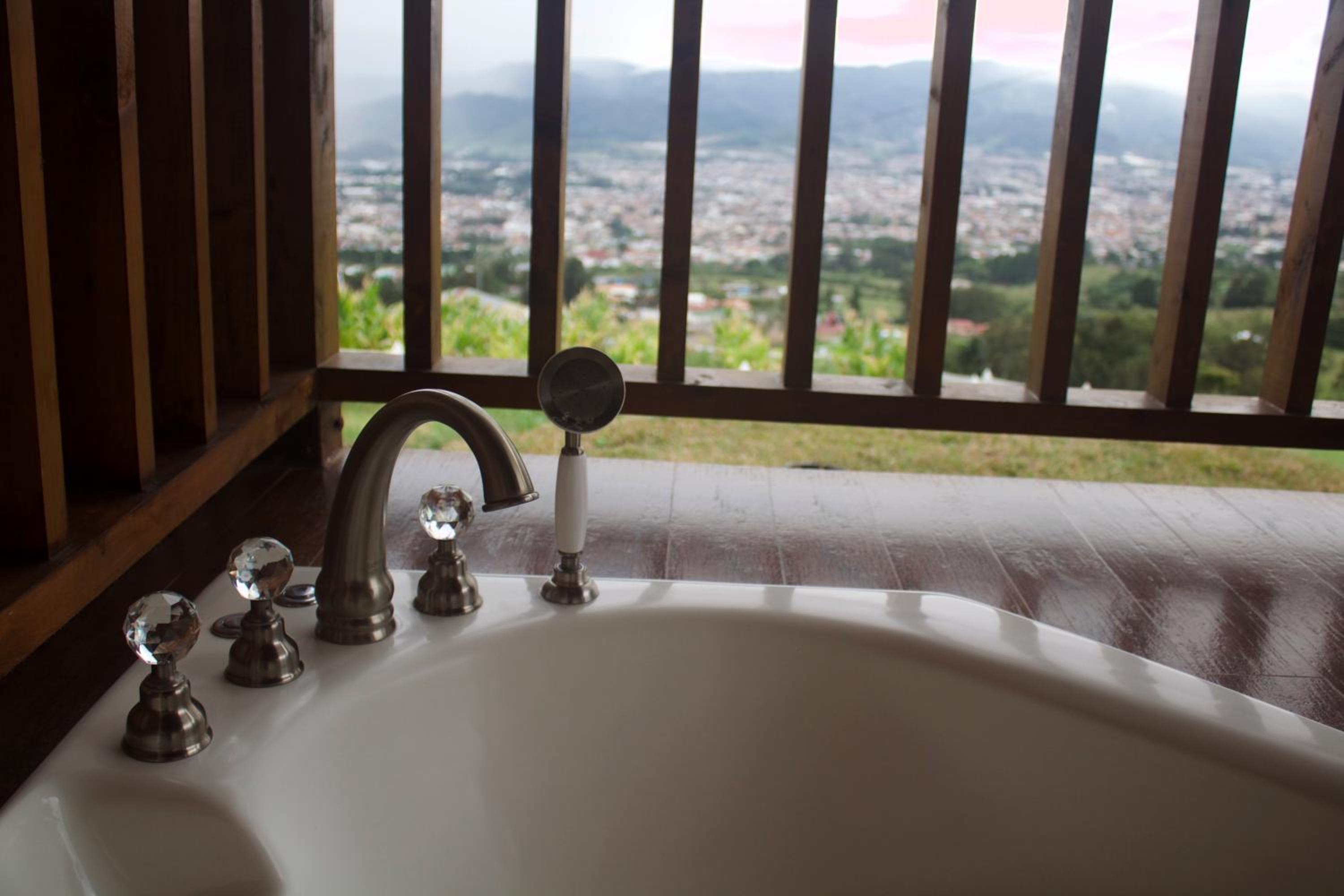 Habitat Natural Lodge