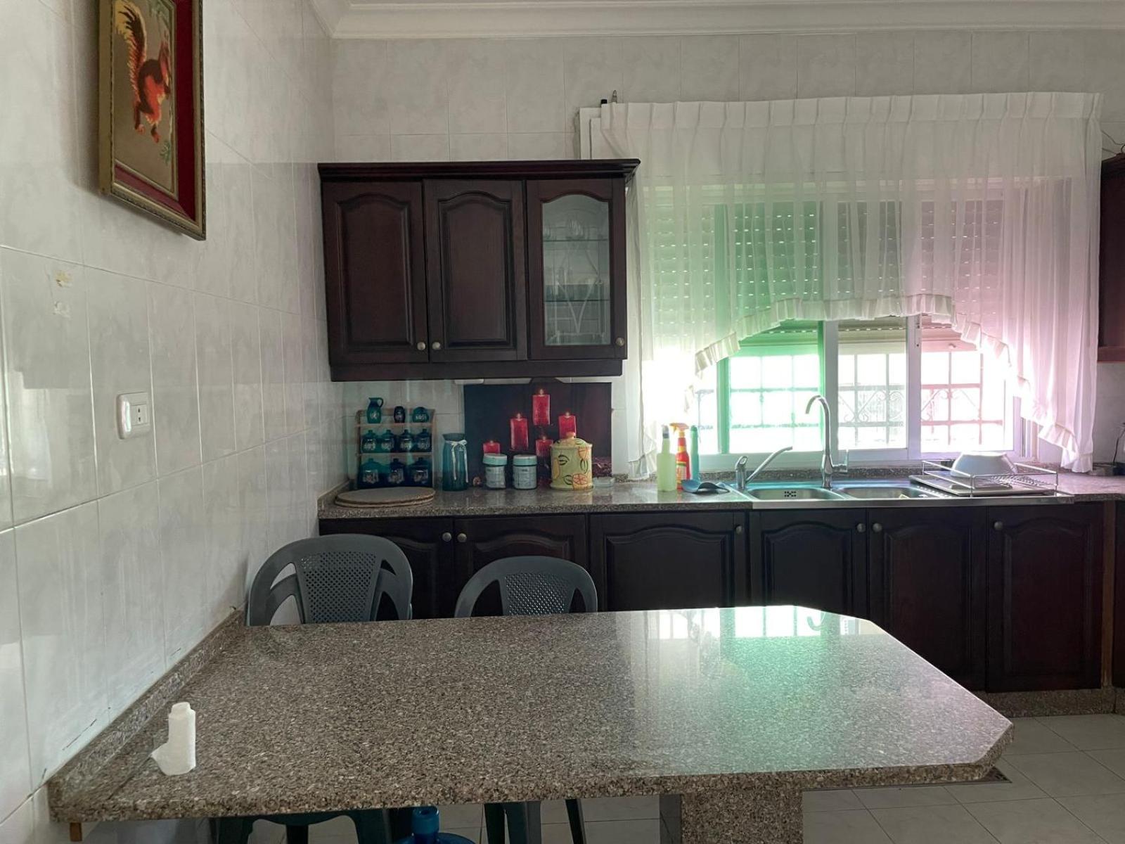 Garden 3 bedroom renovated apartment view 3