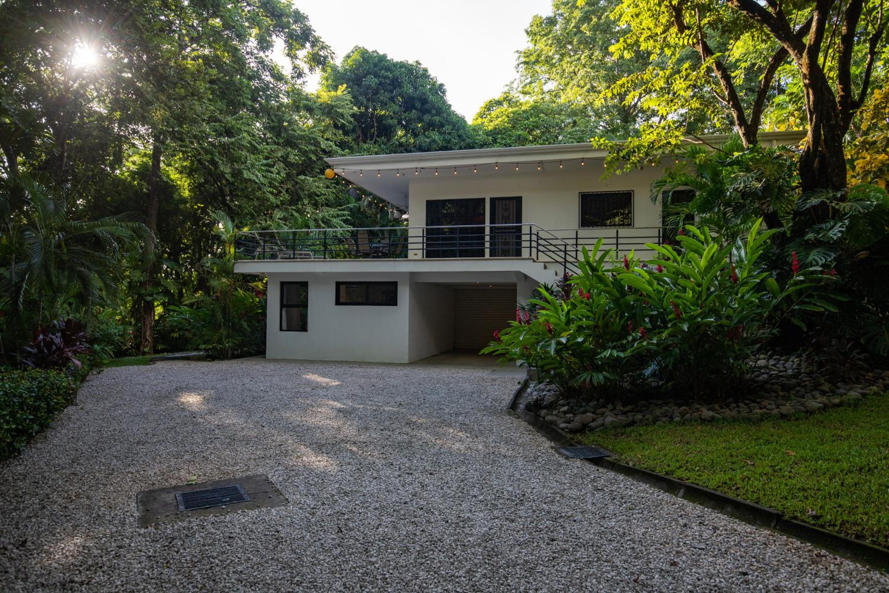 Four Winds Properties A Short Walk to the Beach