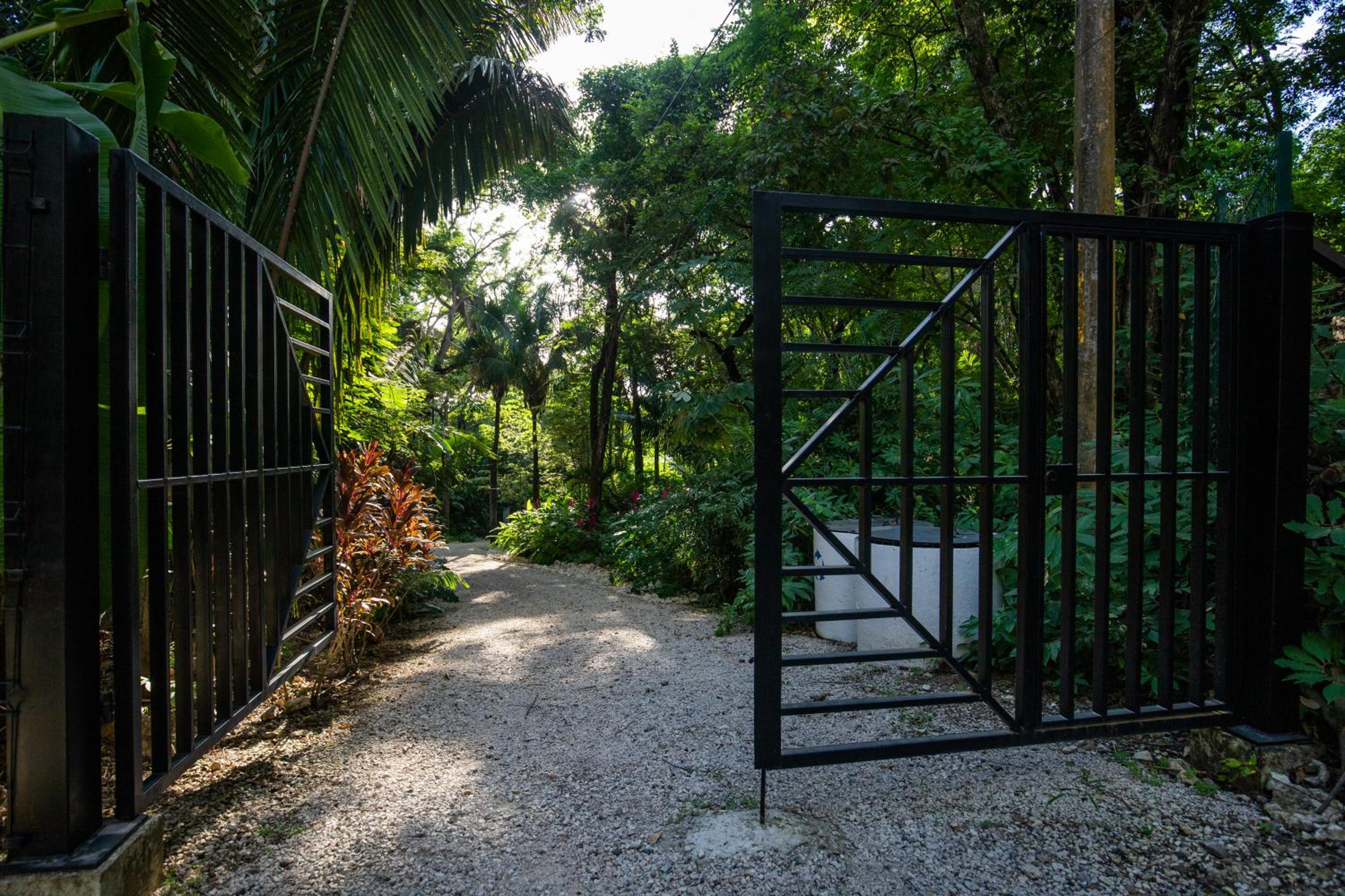 Four Winds Properties A Short Walk to the Beach
