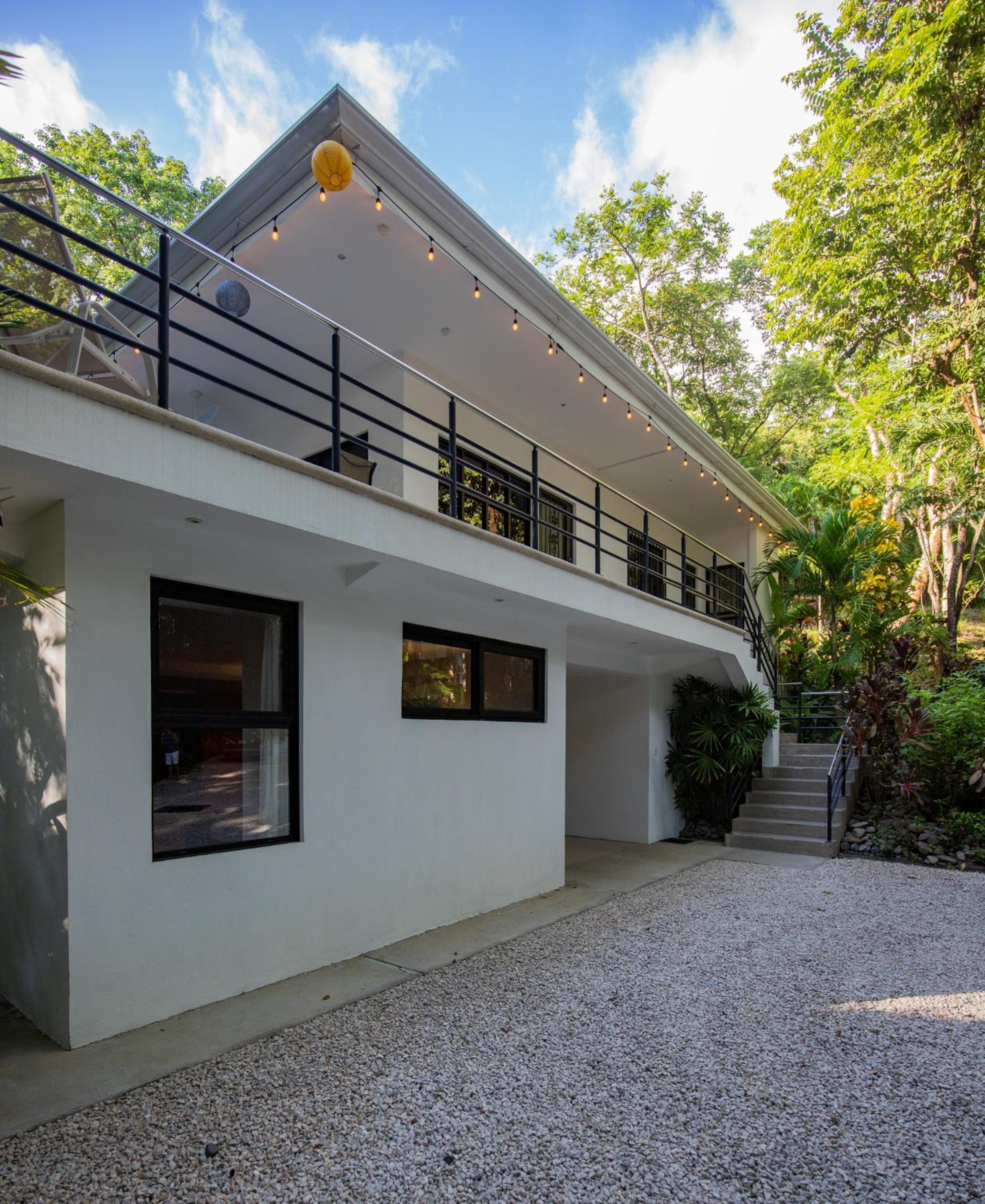 Four Winds Properties A Short Walk to the Beach