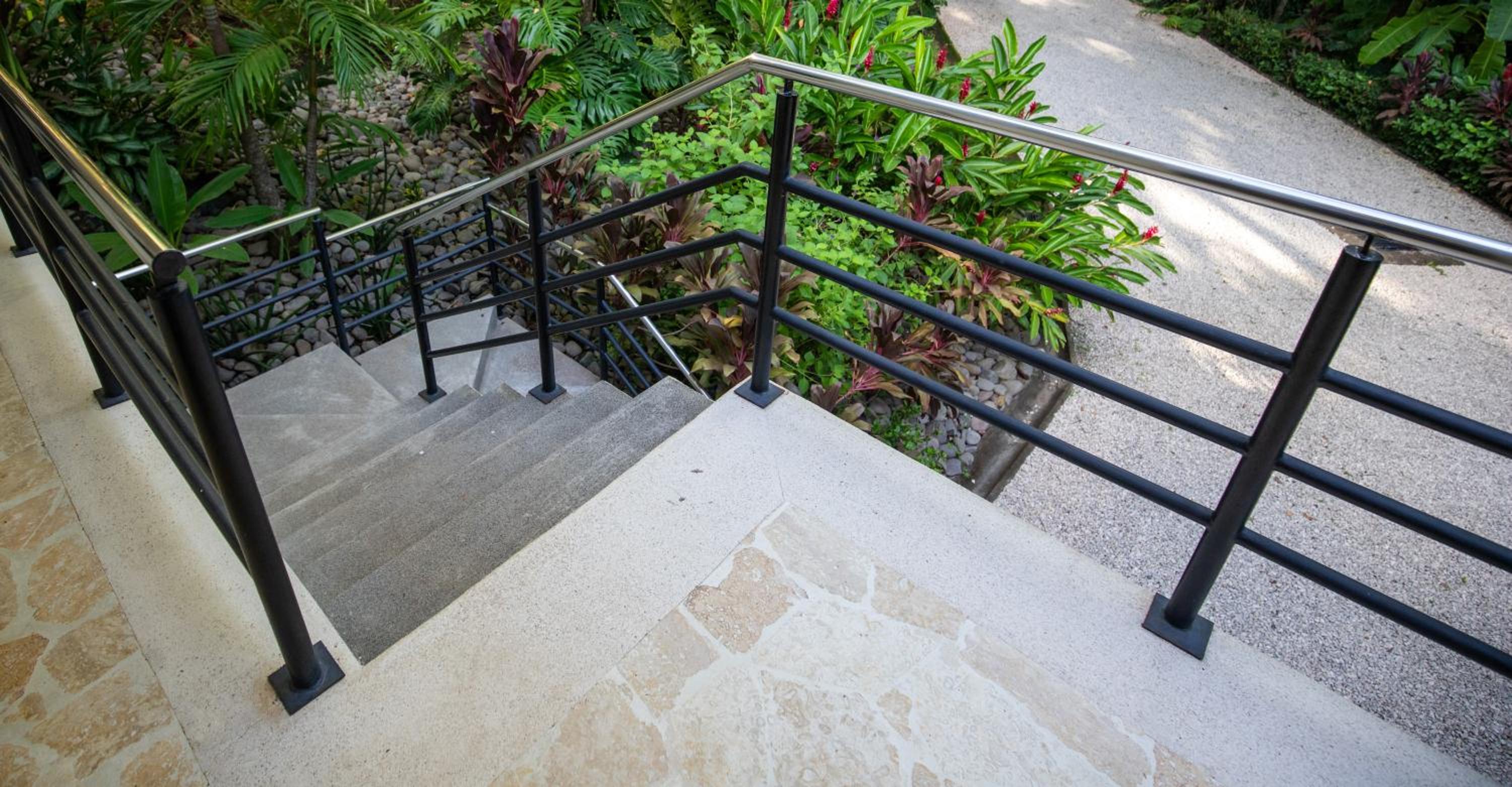 Four Winds Properties A Short Walk to the Beach