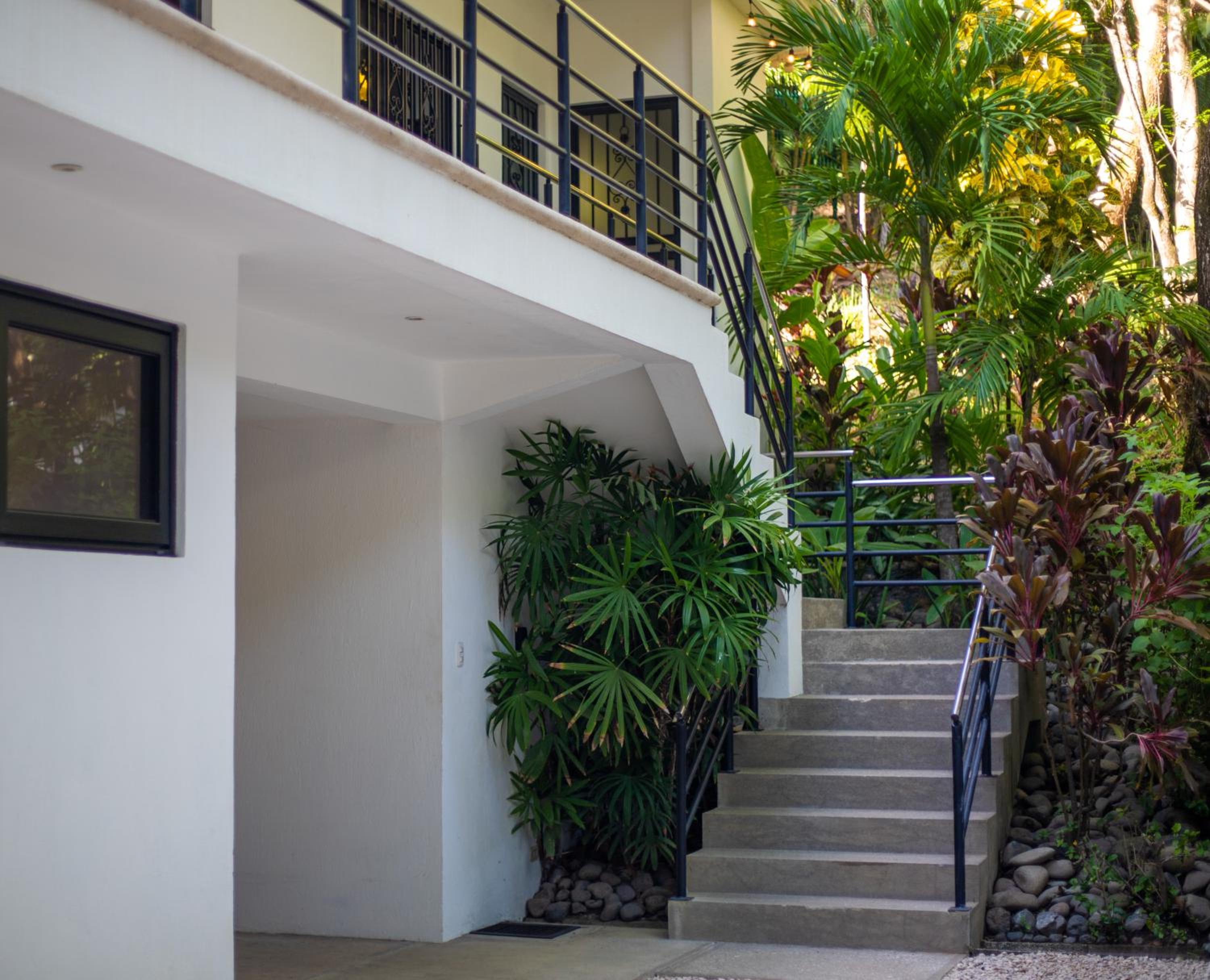 Four Winds Properties A Short Walk to the Beach