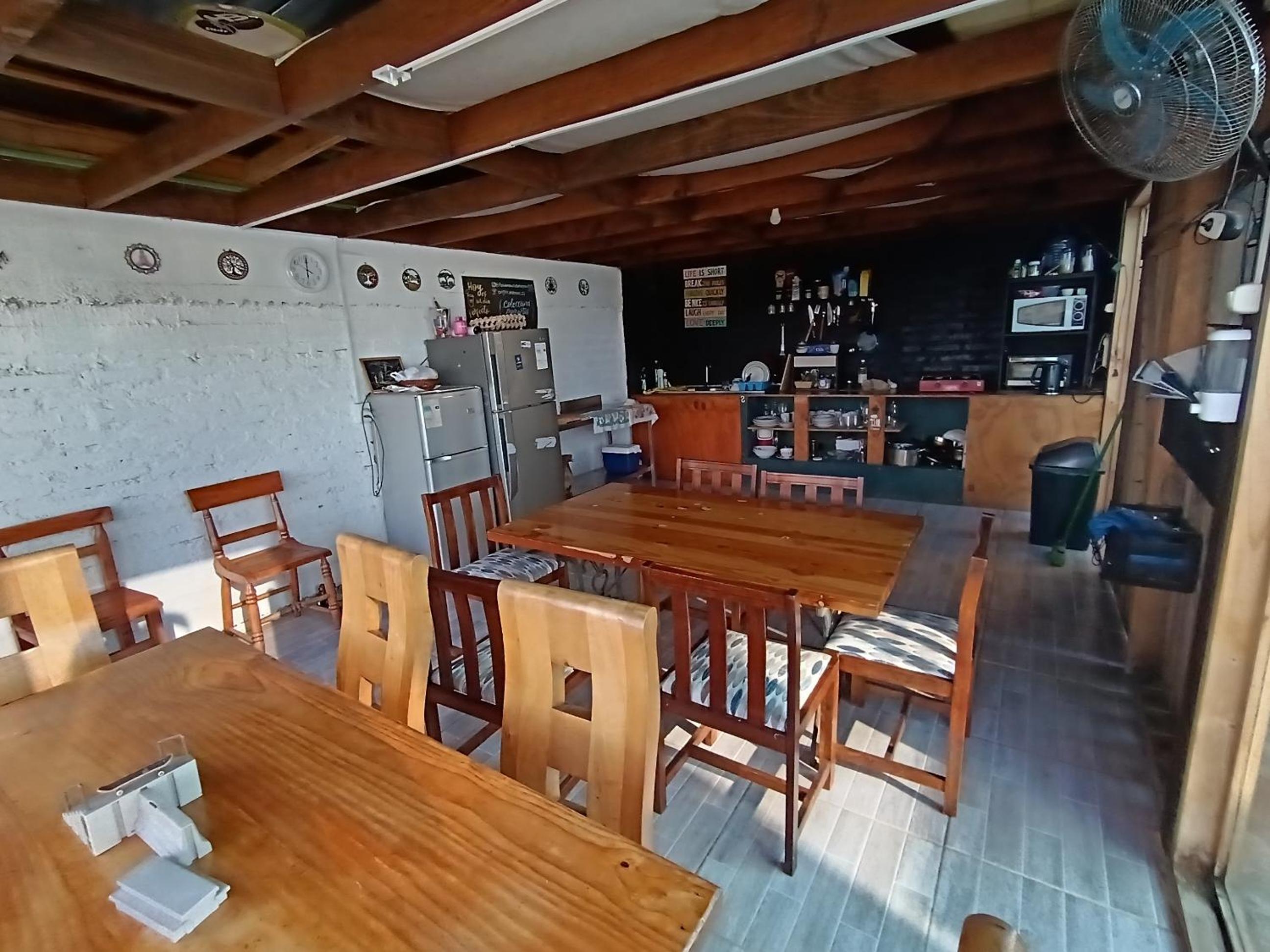 Pichilemuhostel SurfersView