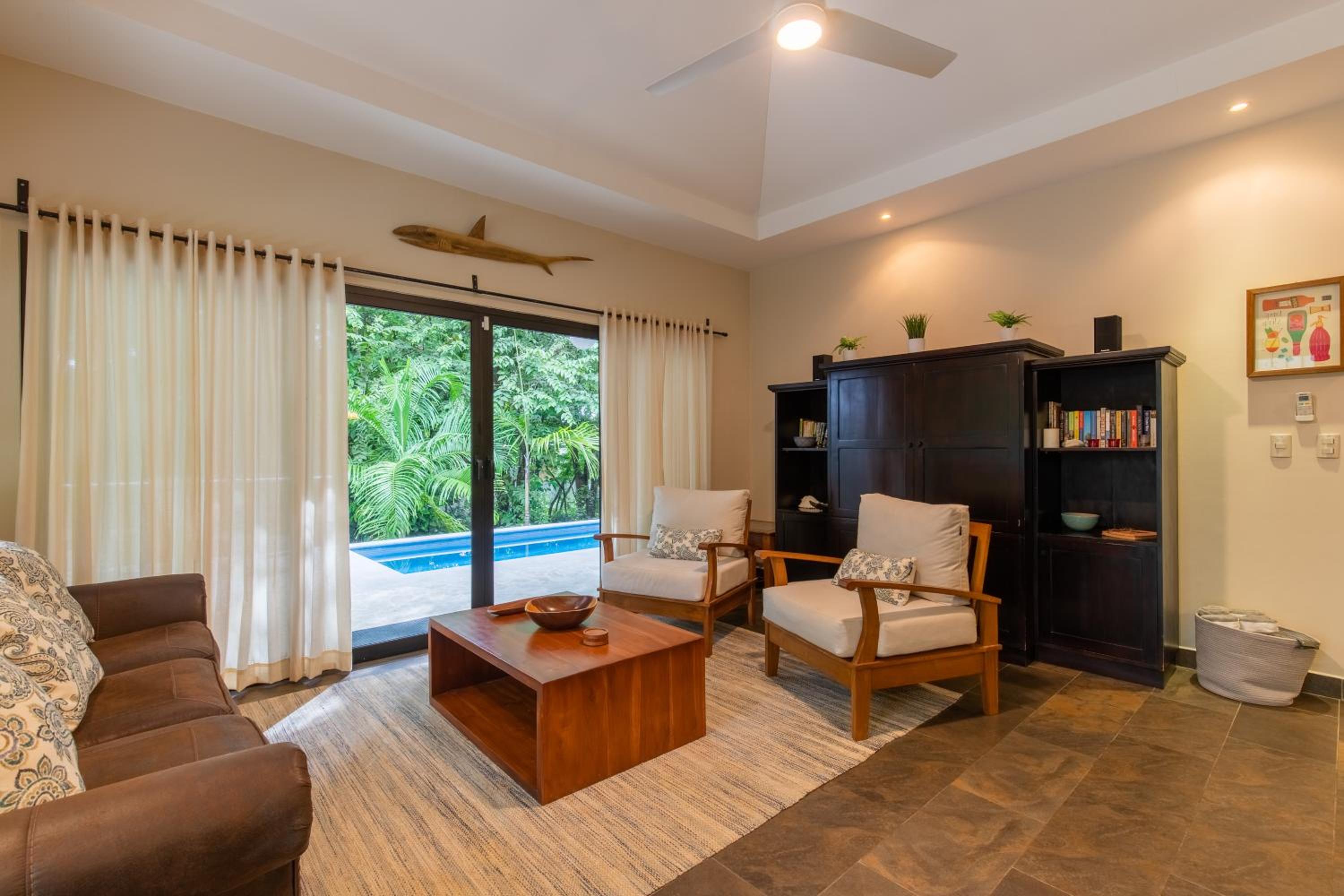 Four Winds Properties A Short Walk to the Beach