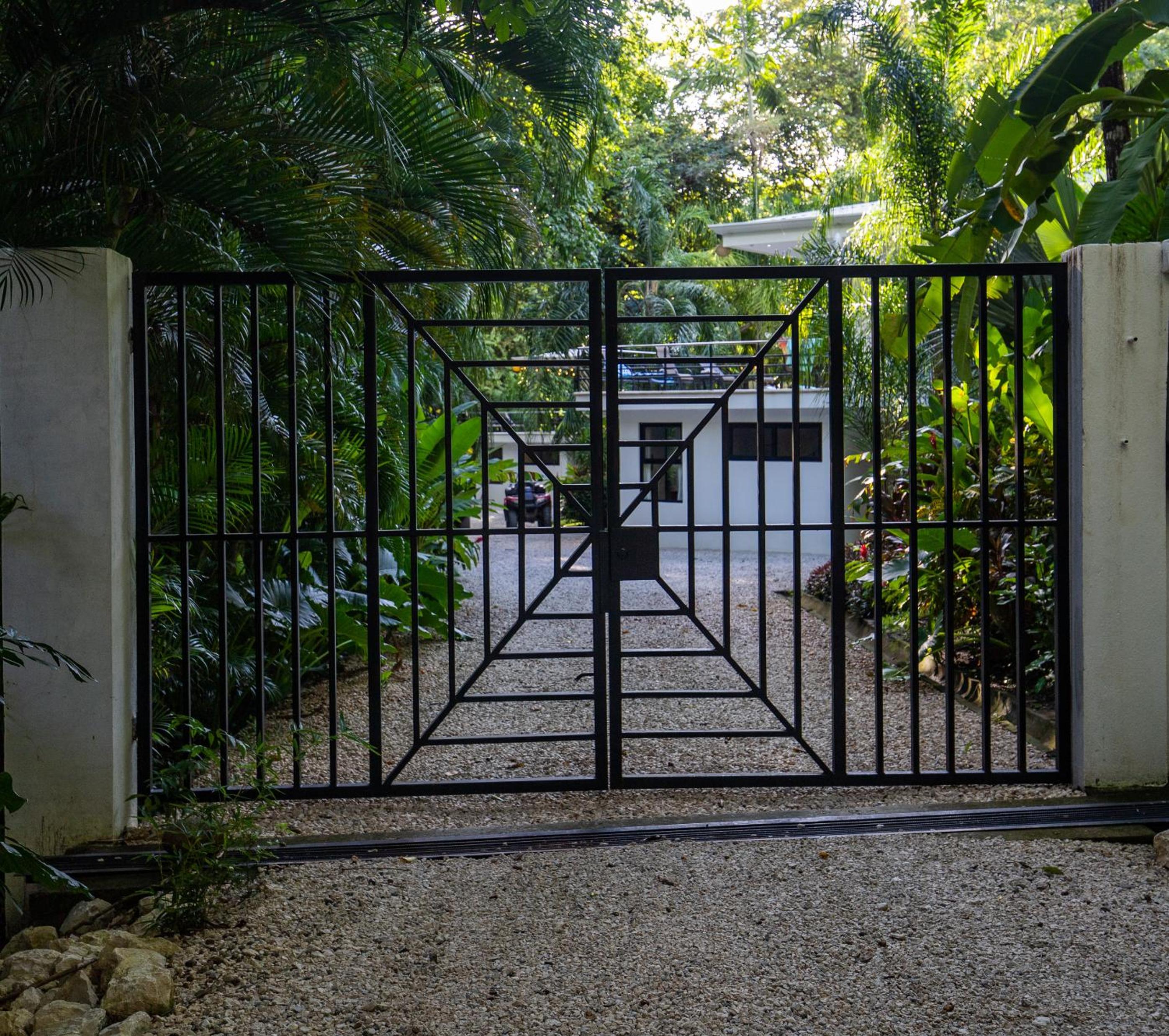 Four Winds Properties A Short Walk to the Beach
