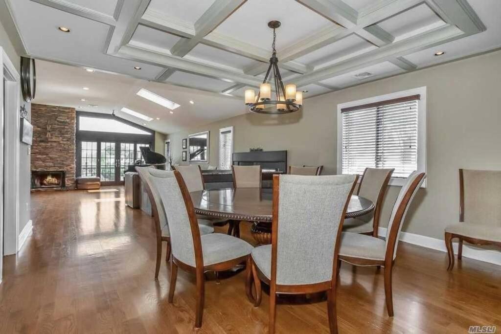 Waterfront Paradise on Long Island - Property Image 14