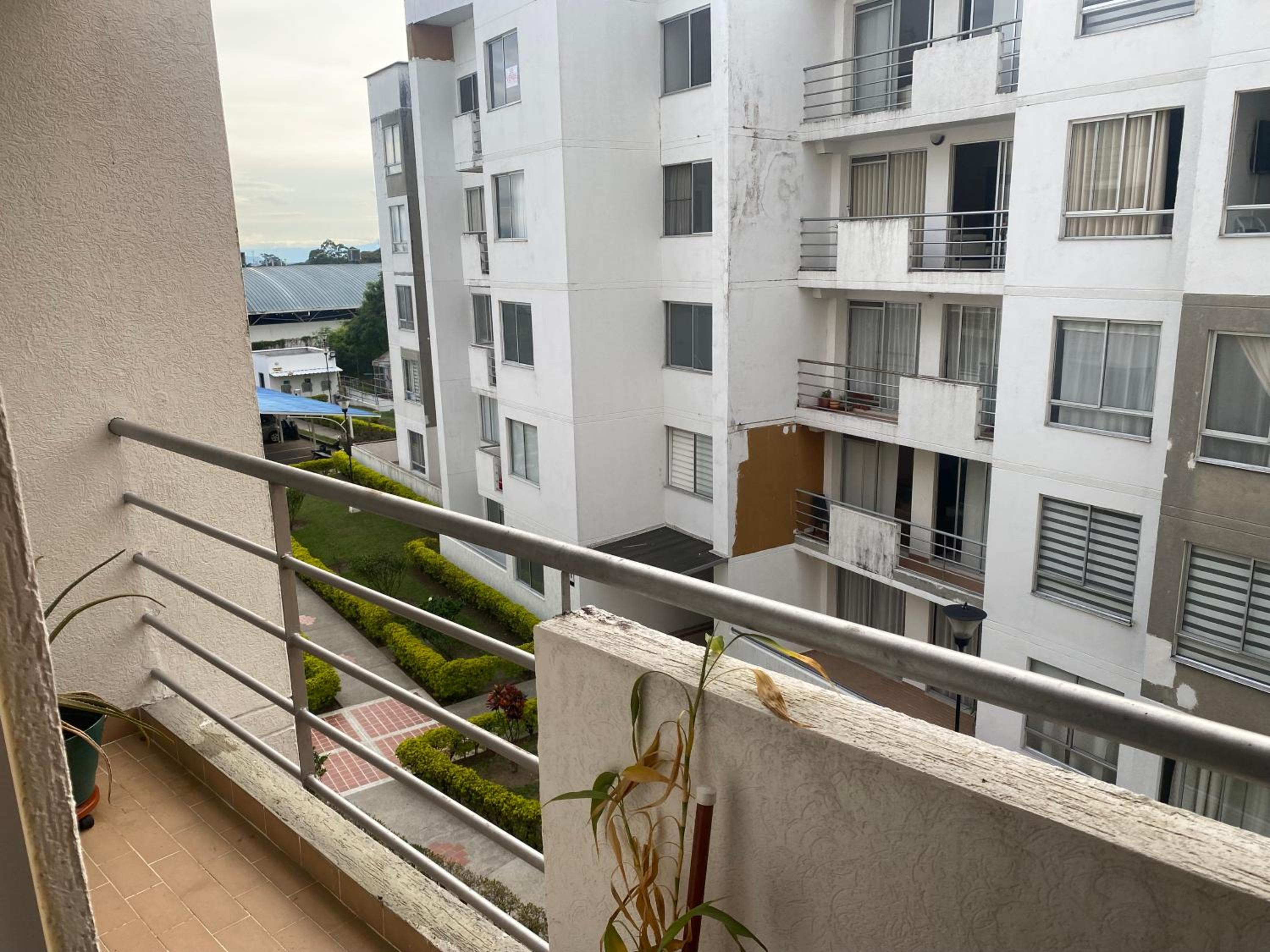 Acogedor apartamento cerca al estadio, expofuturo y Villa Olímpica