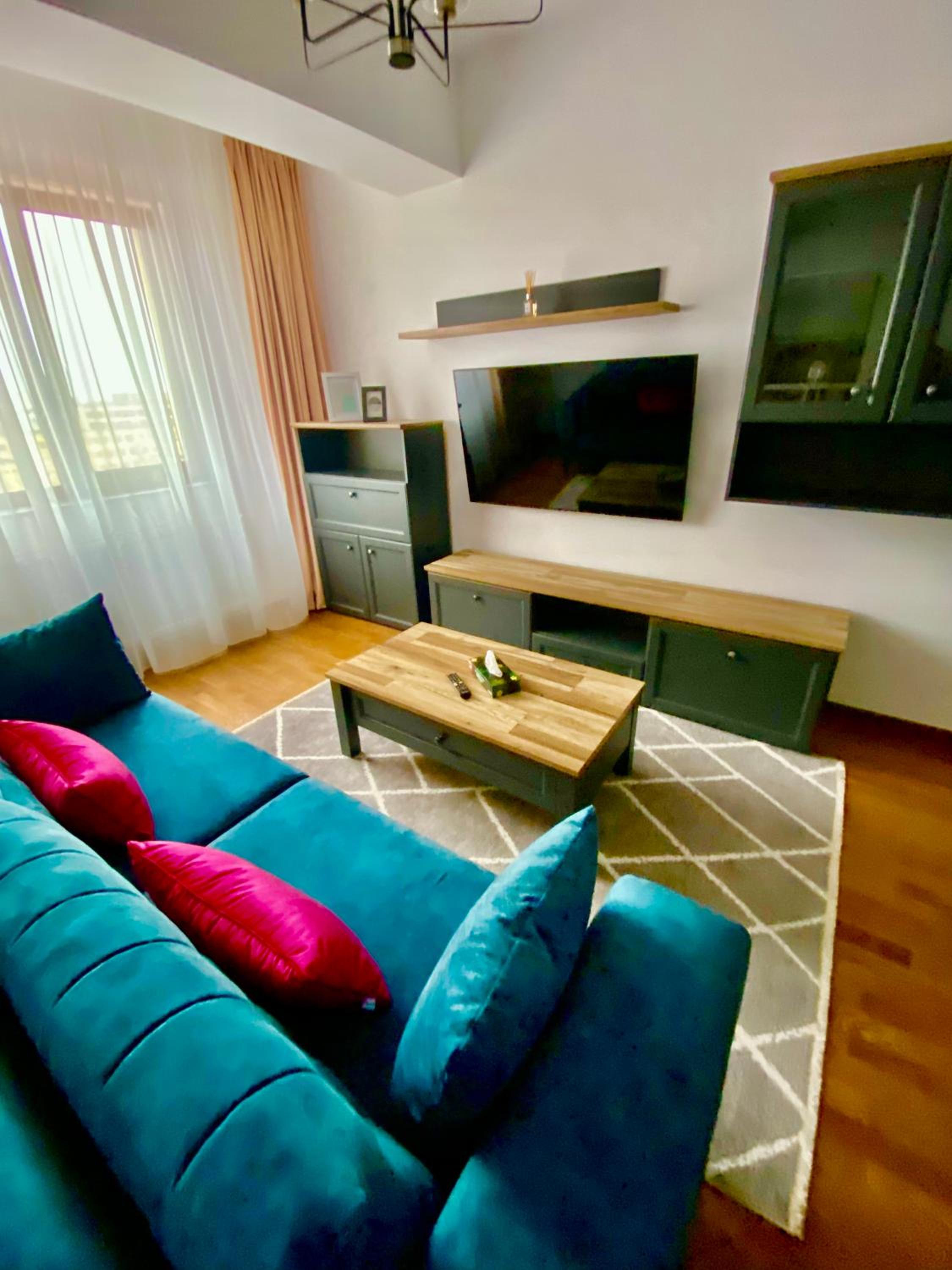 Lazar Loft