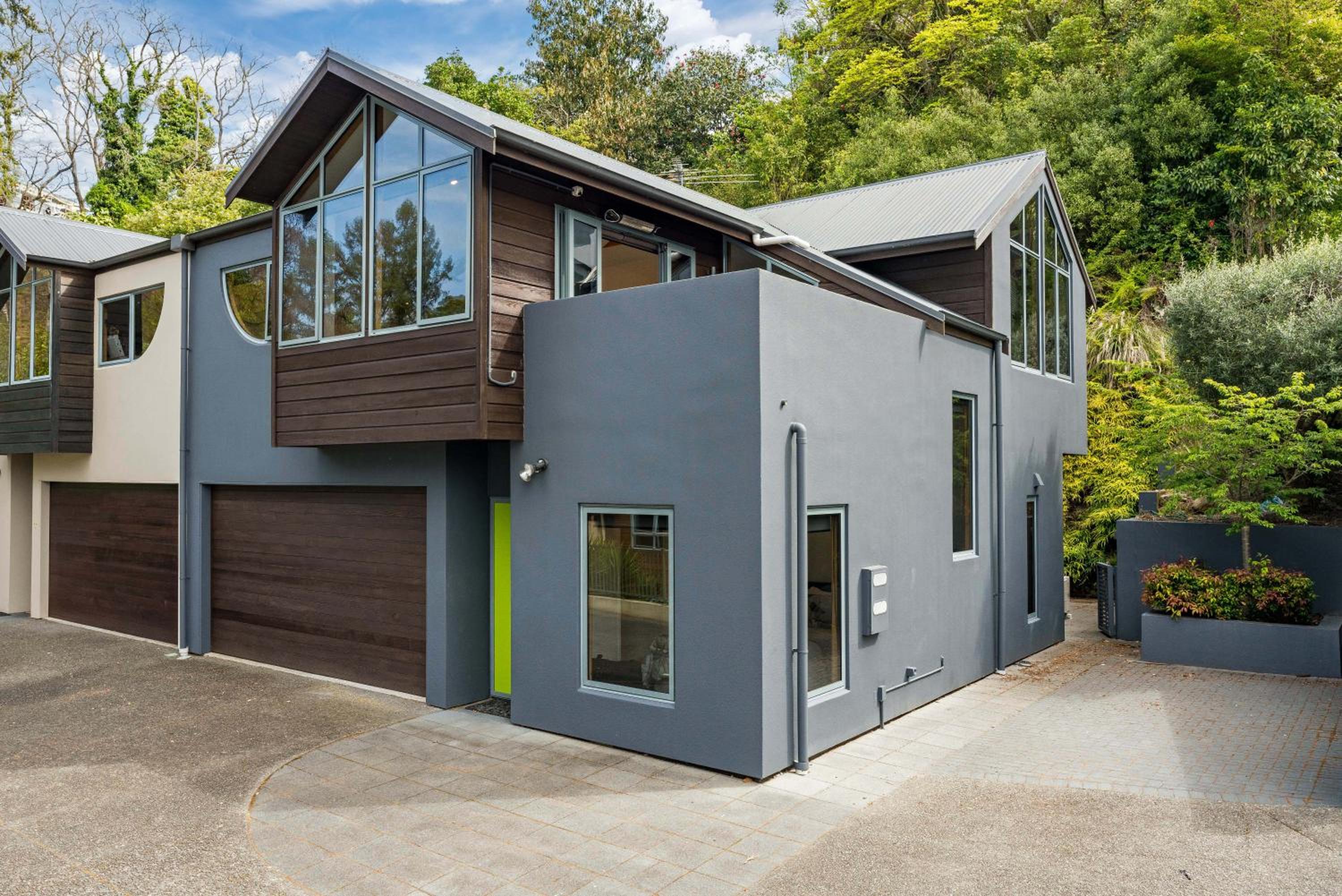 Ridgeview Retreat - Taupo Holiday Home
