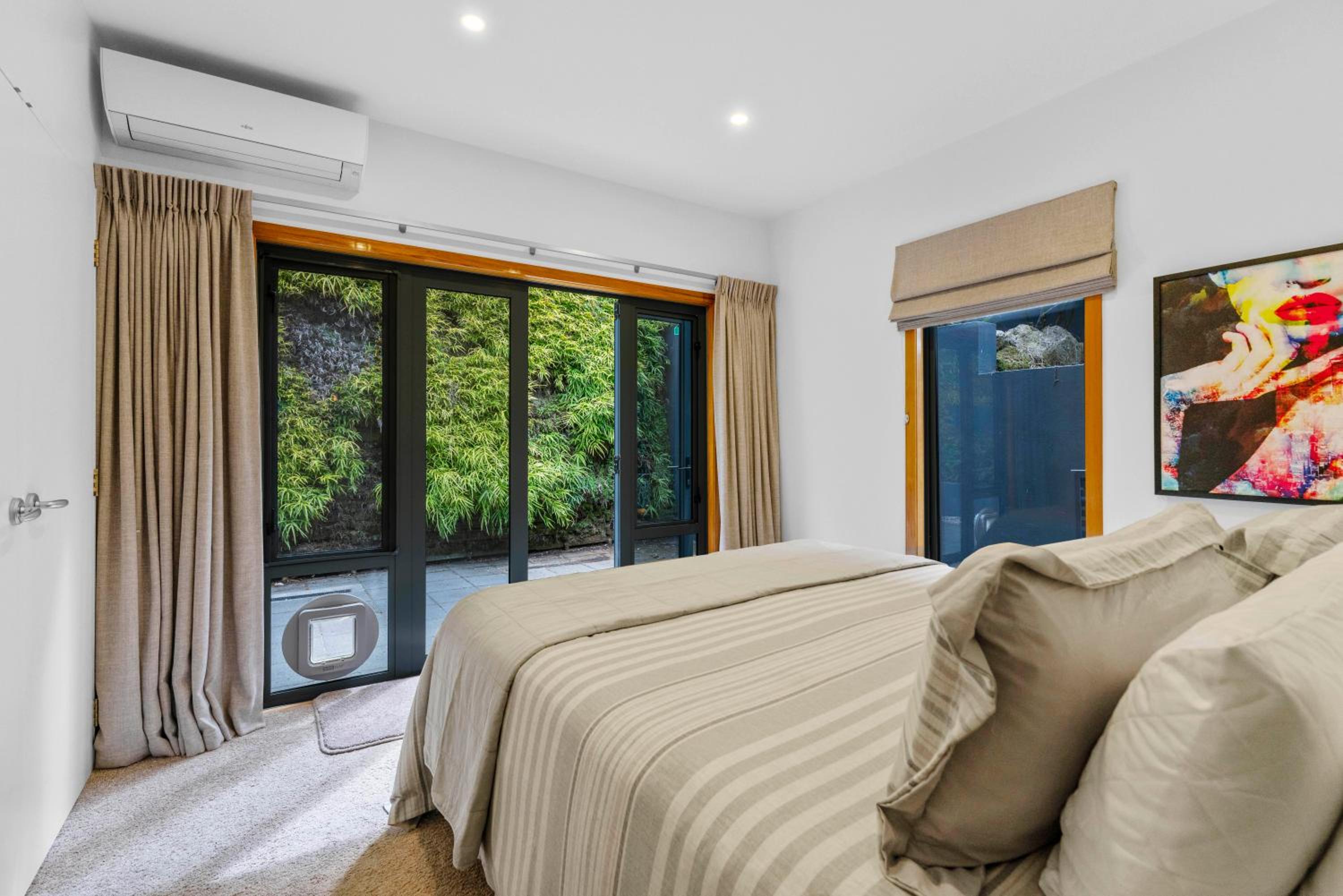 Ridgeview Retreat - Taupo Holiday Home