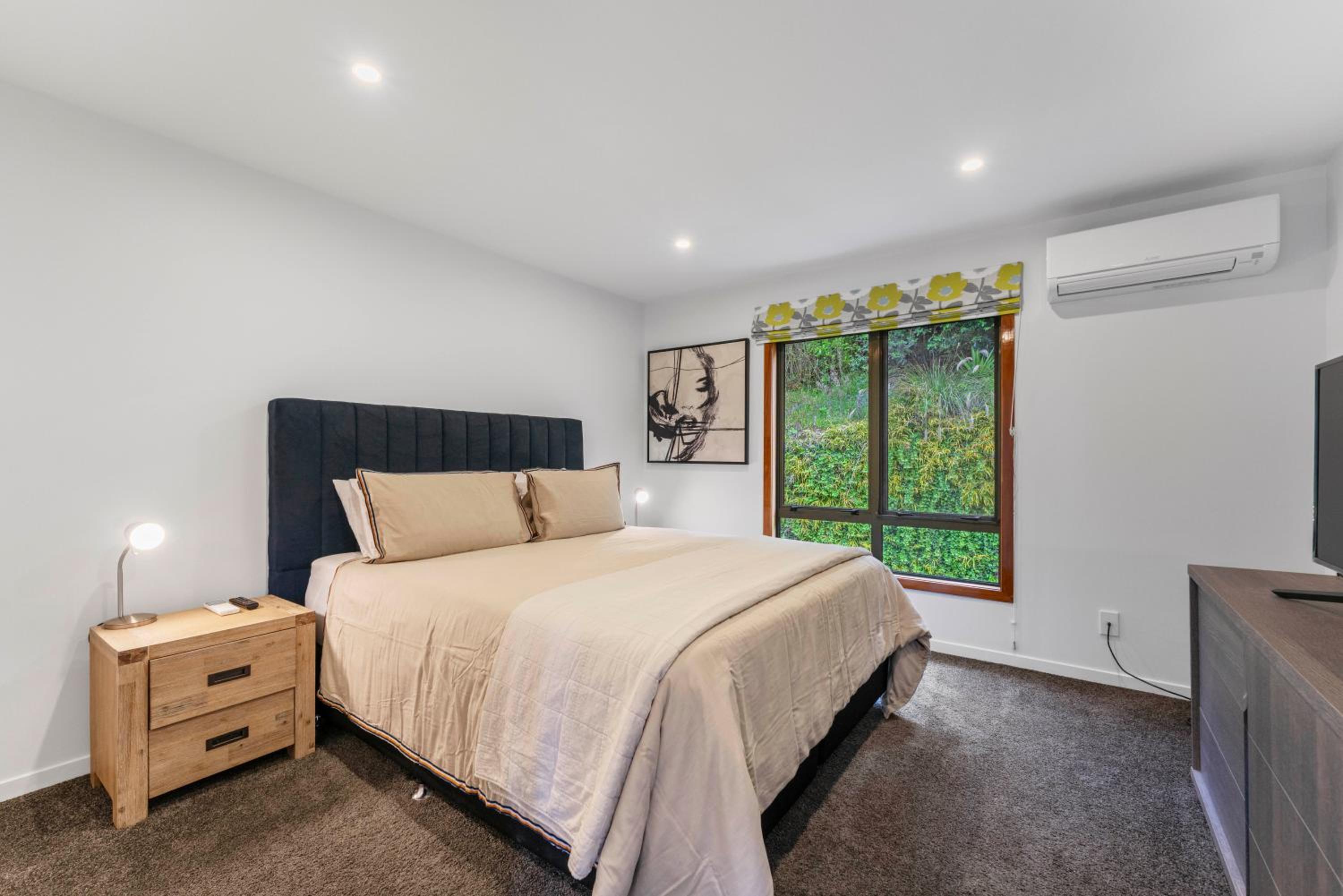 Ridgeview Retreat - Taupo Holiday Home