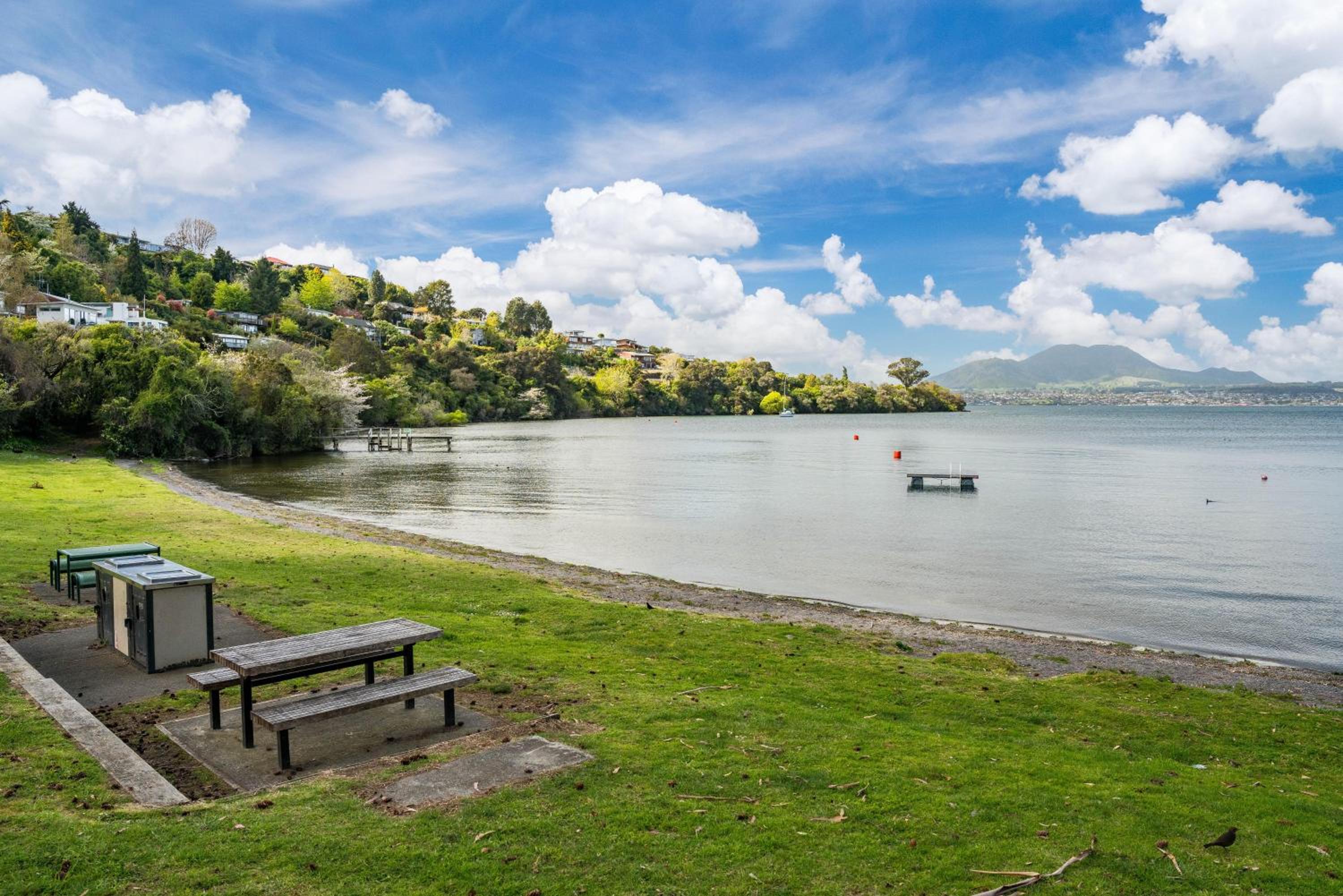 Ridgeview Retreat - Taupo Holiday Home