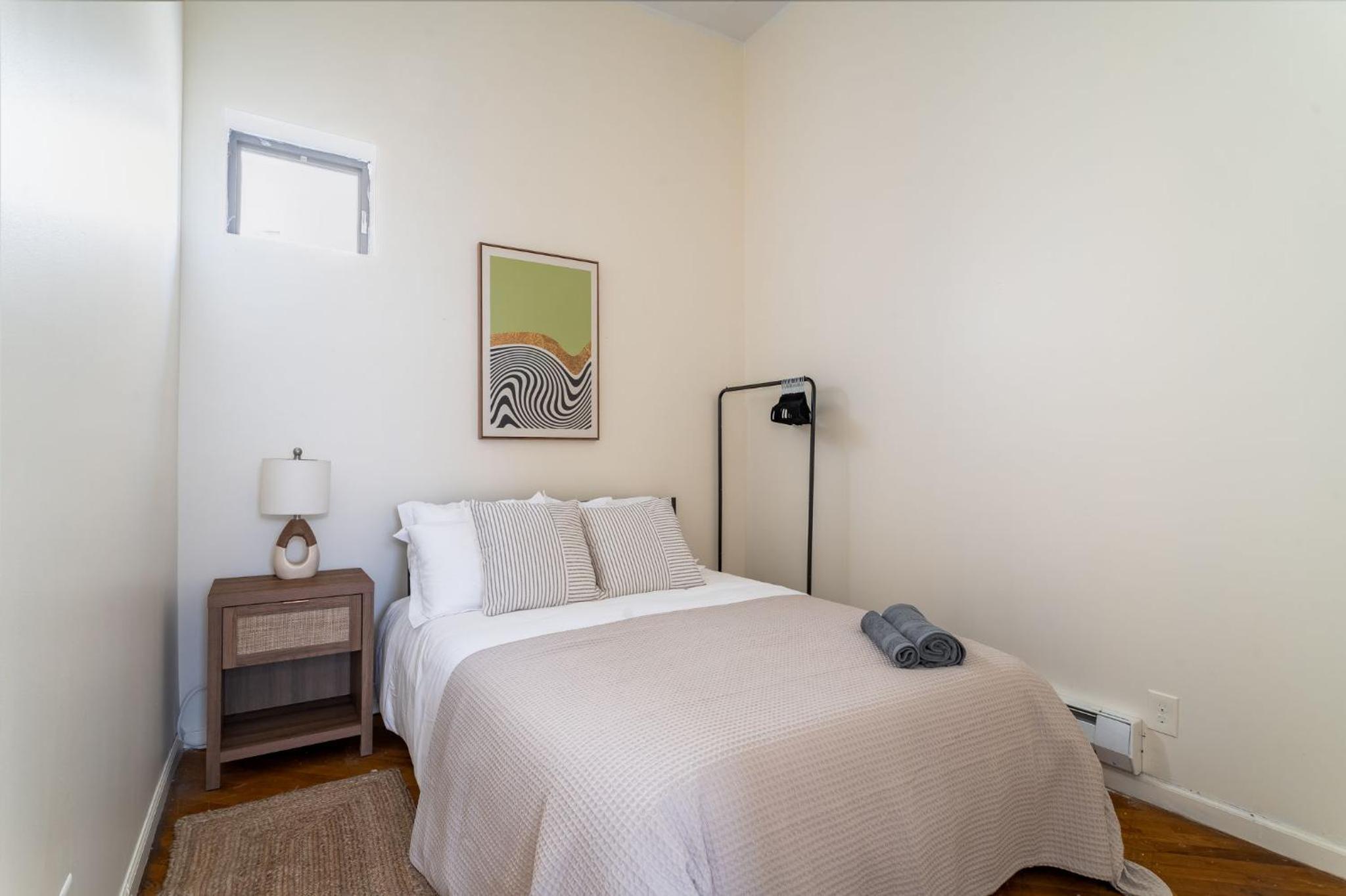Cozy 3BR 2BA Apt in East Harlem!