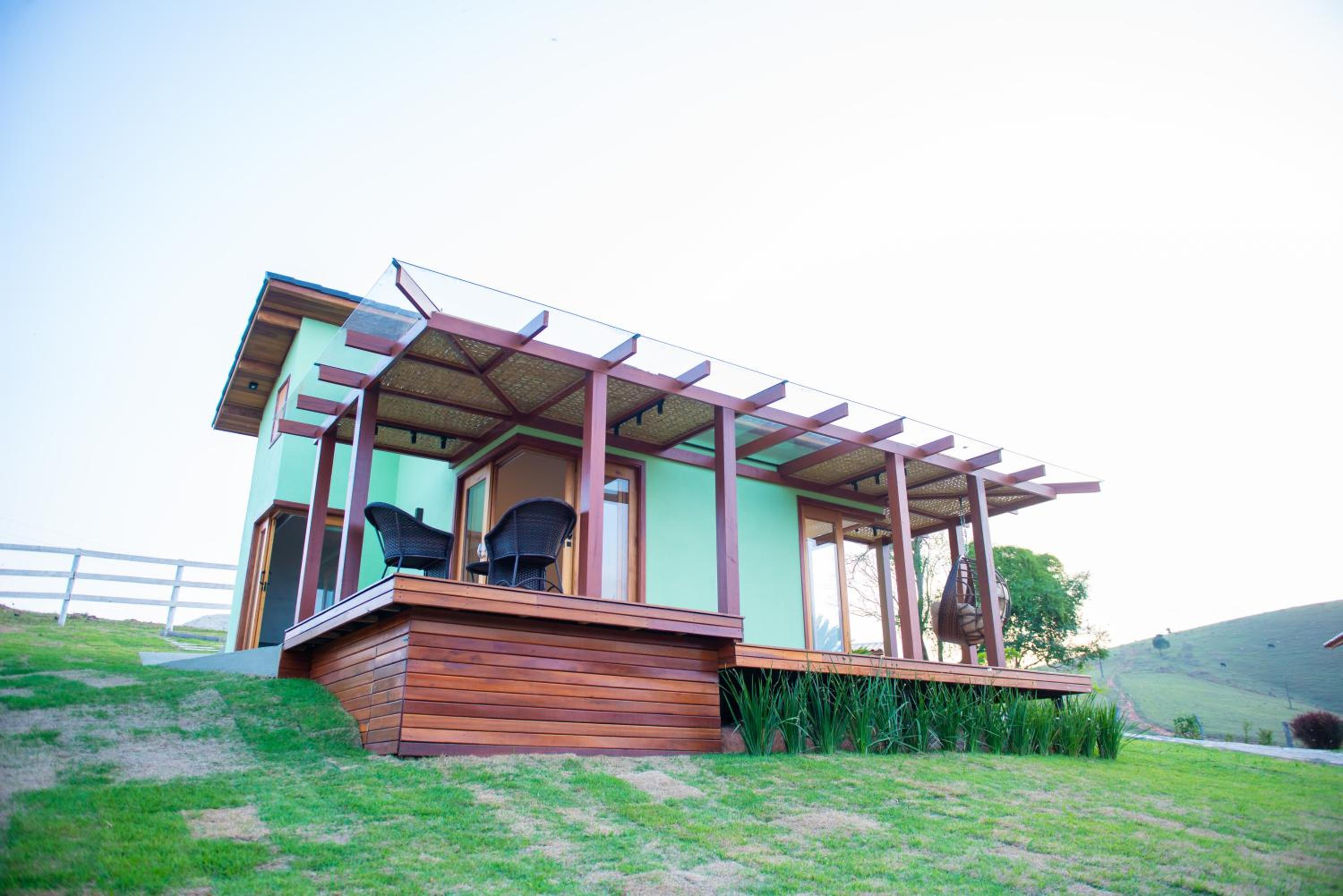 Cabana com Banheira e Vista de Montanhas em Cunha