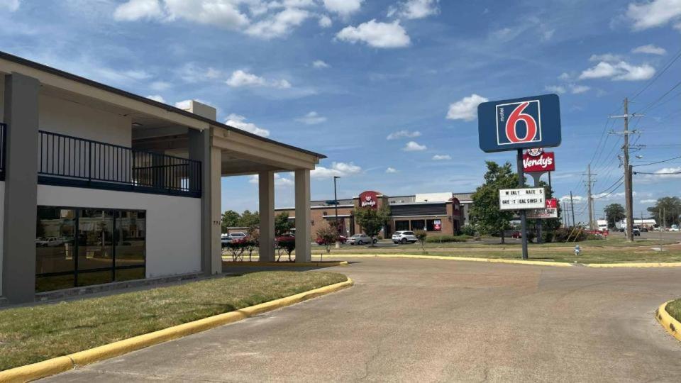 motel 6 view 3
