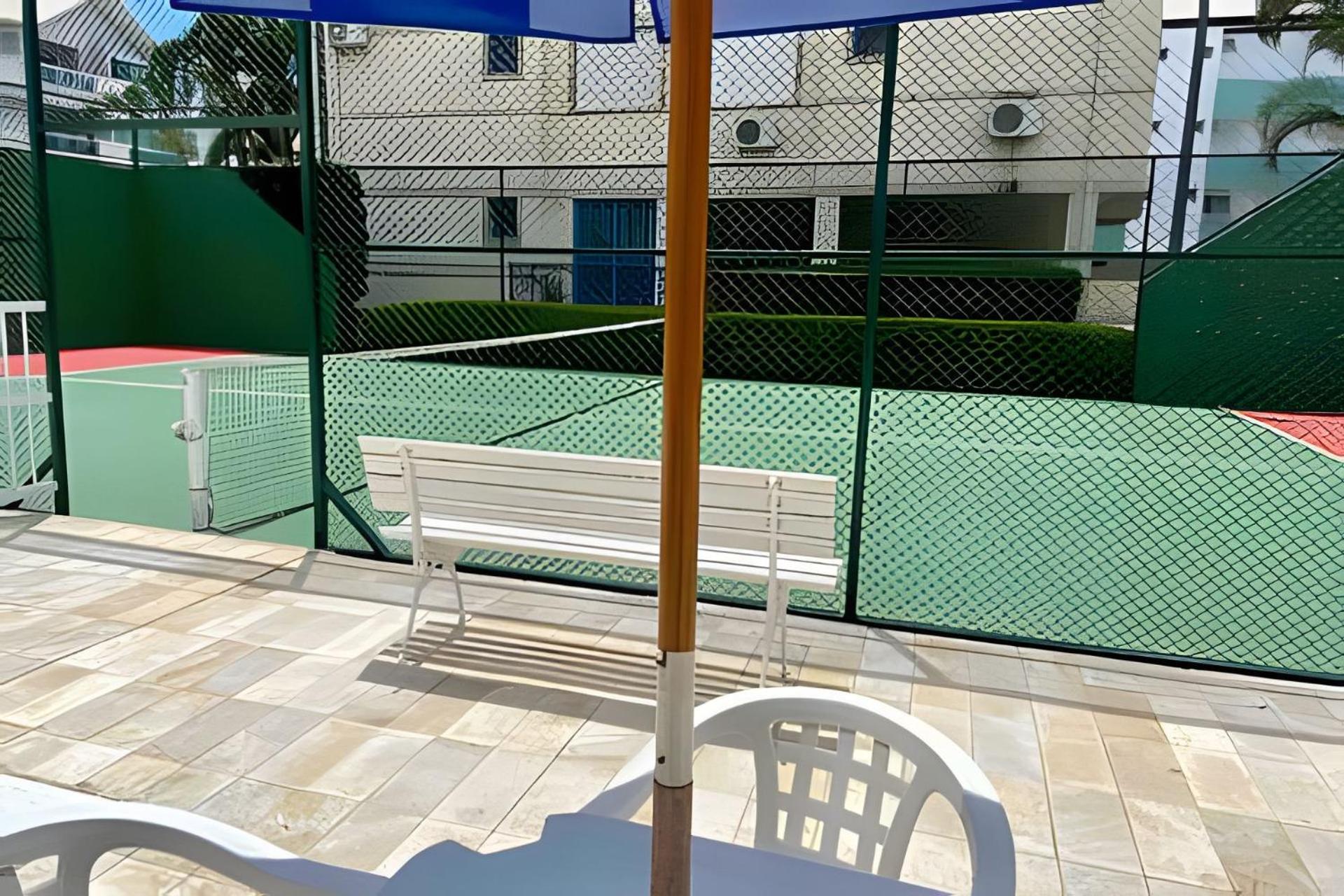 Férias e lazer c/piscina e quadra perto da praia