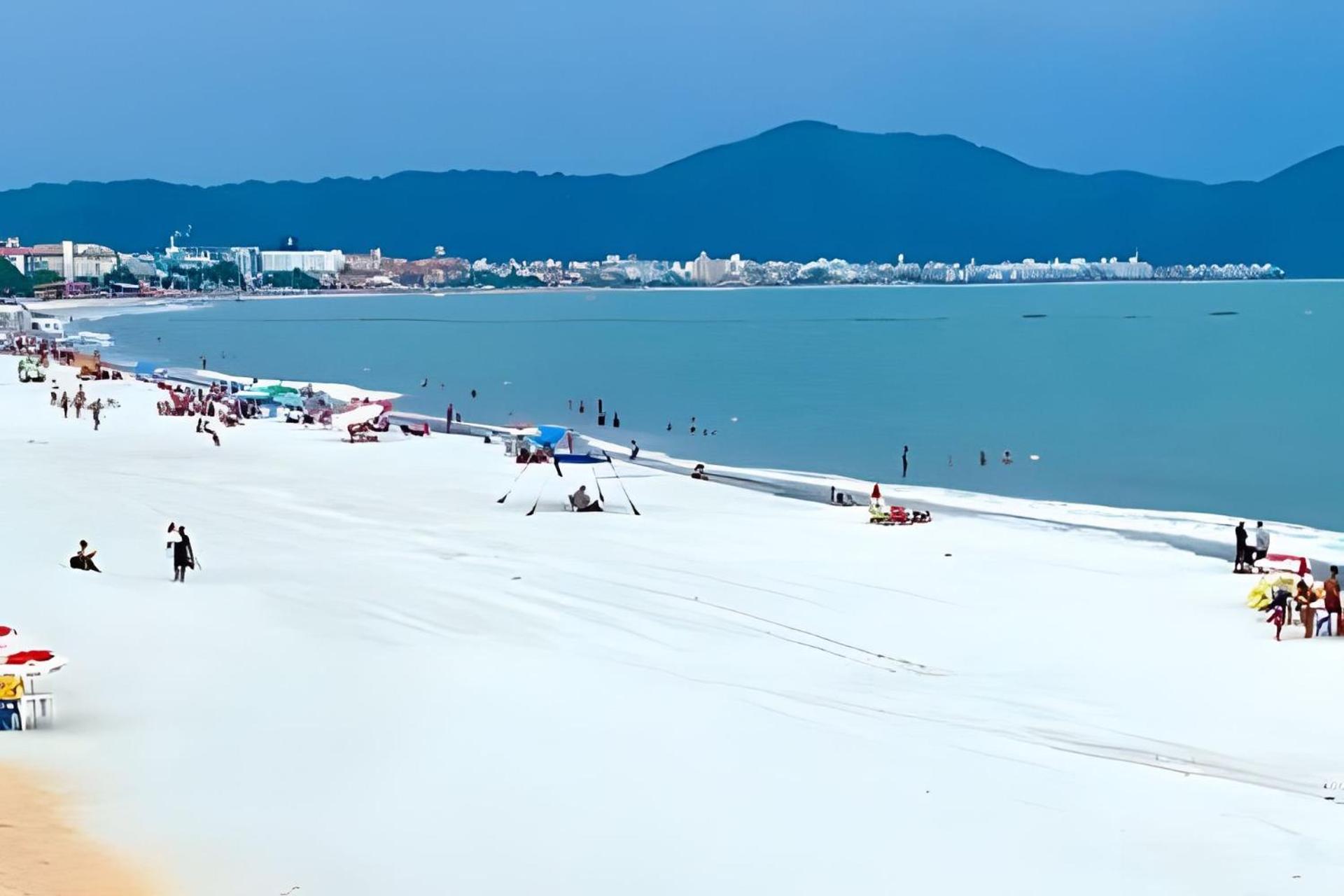 Férias e lazer c/piscina e quadra perto da praia