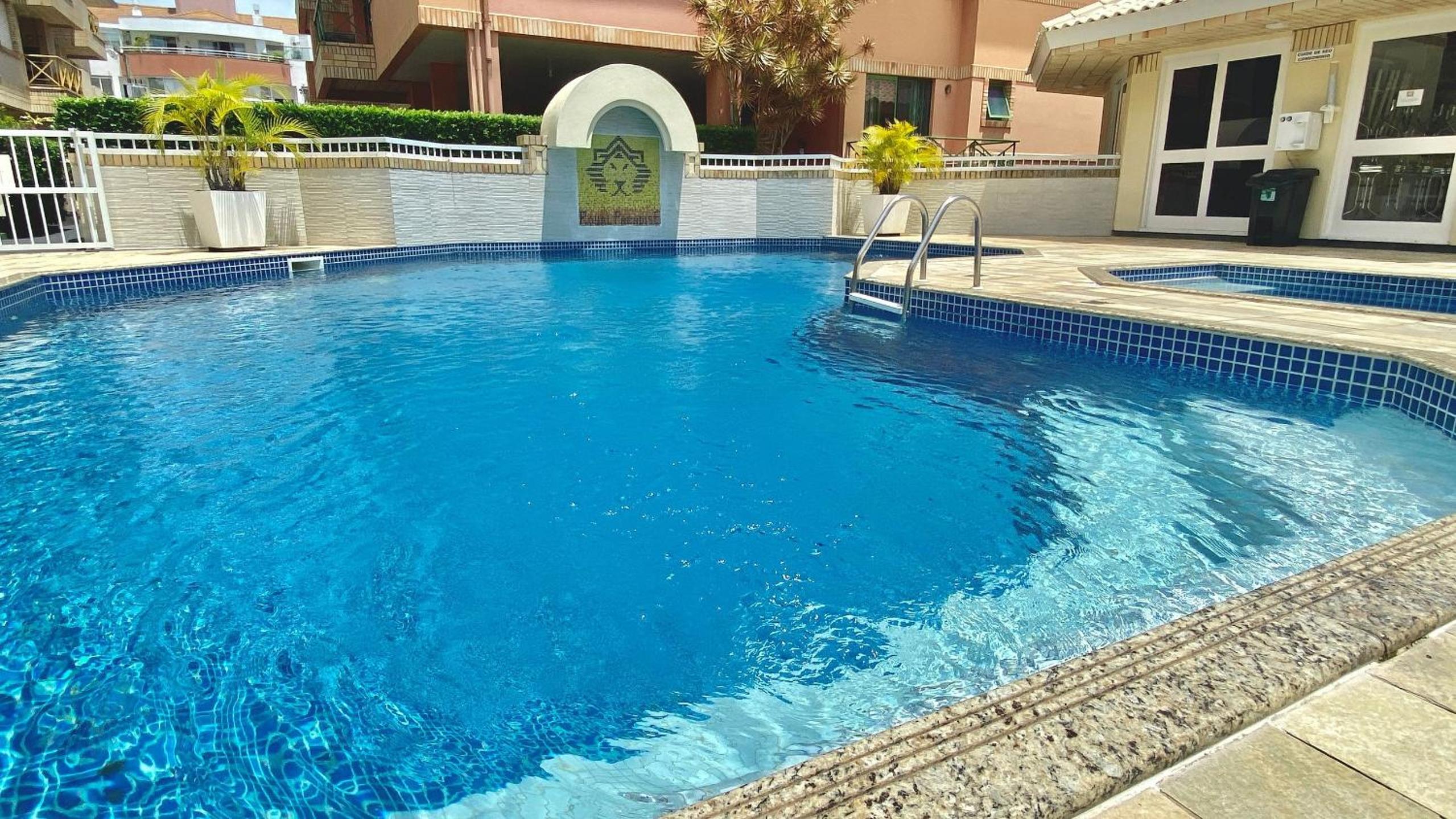 Férias e lazer c/piscina e quadra perto da praia