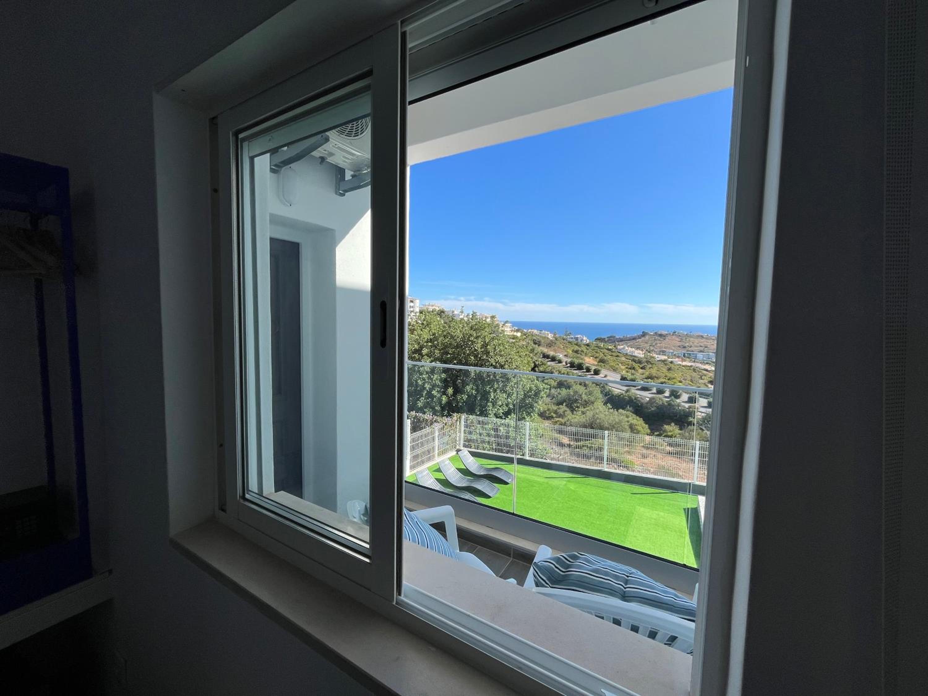 Ocean view by Charmes C photo 3