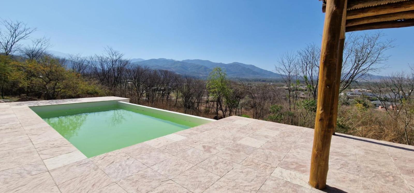 CASA CON INCREIBLES VISTAS!!!