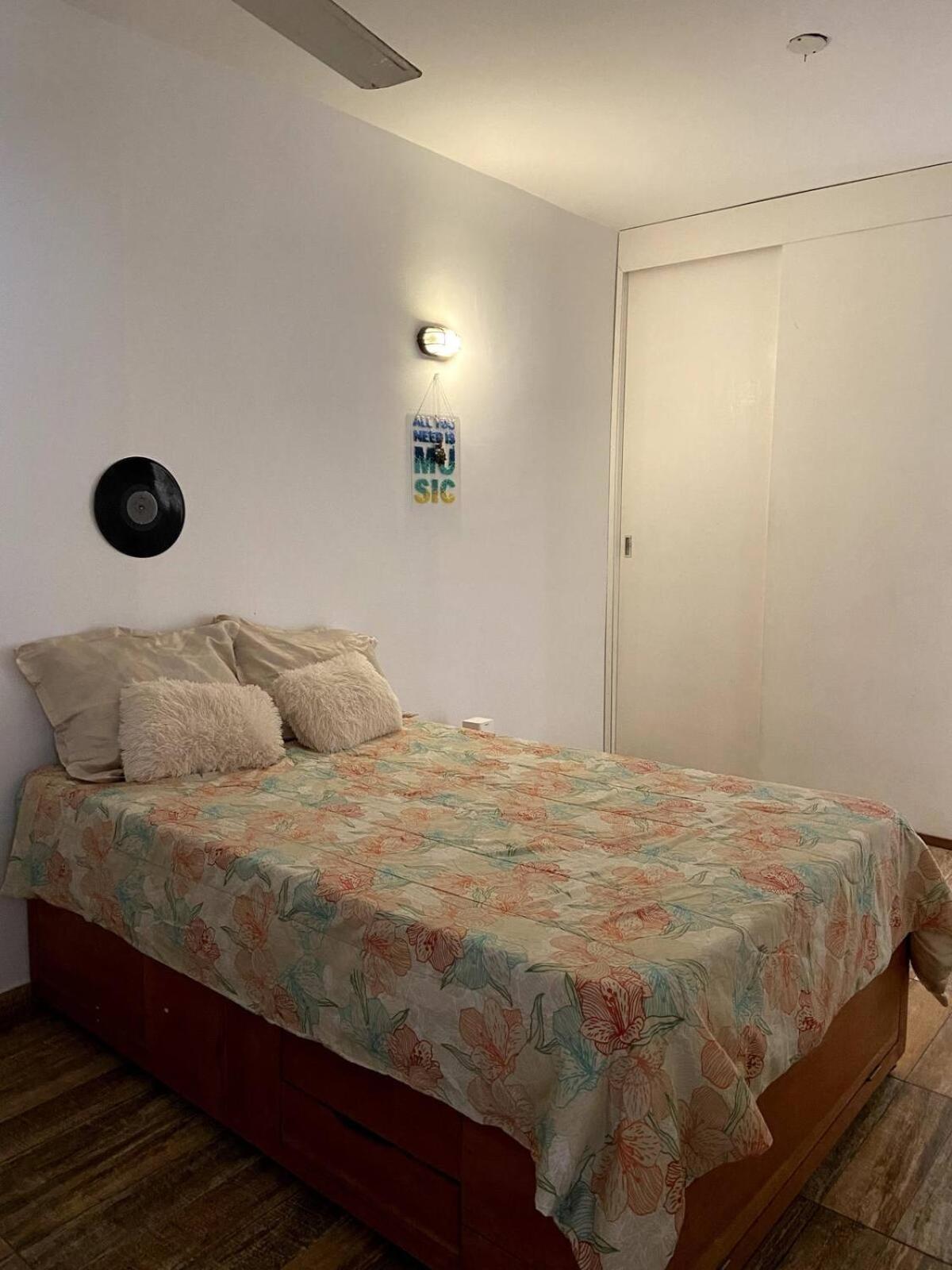 Comfy Room Near The Airport