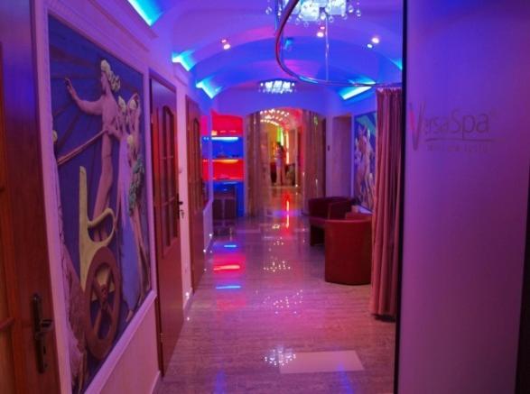 Hotel Willa Park - Property Image 2