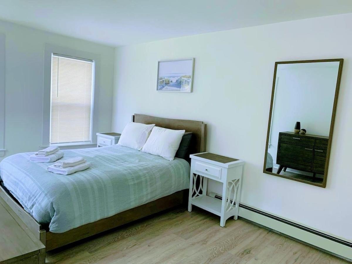 3 Bed Apartment in Quiet Neighborhood - Property Image 1