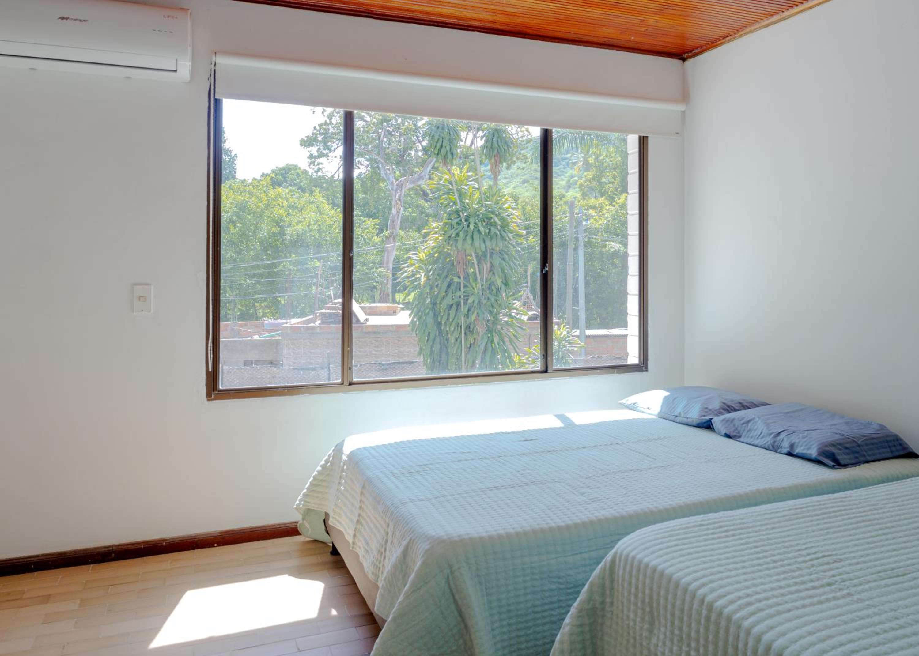 Santa Ana Colonial