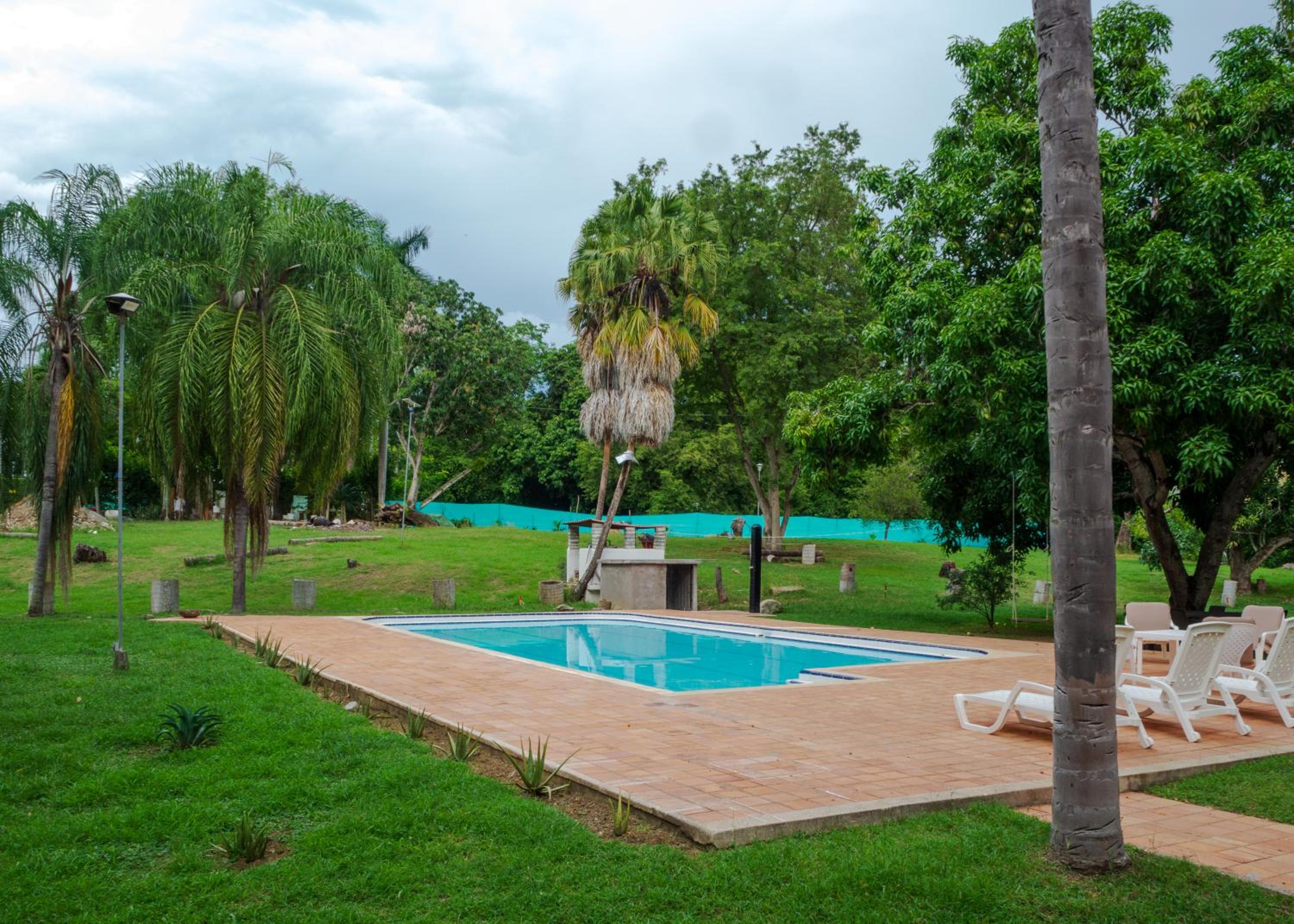Santa Ana Colonial