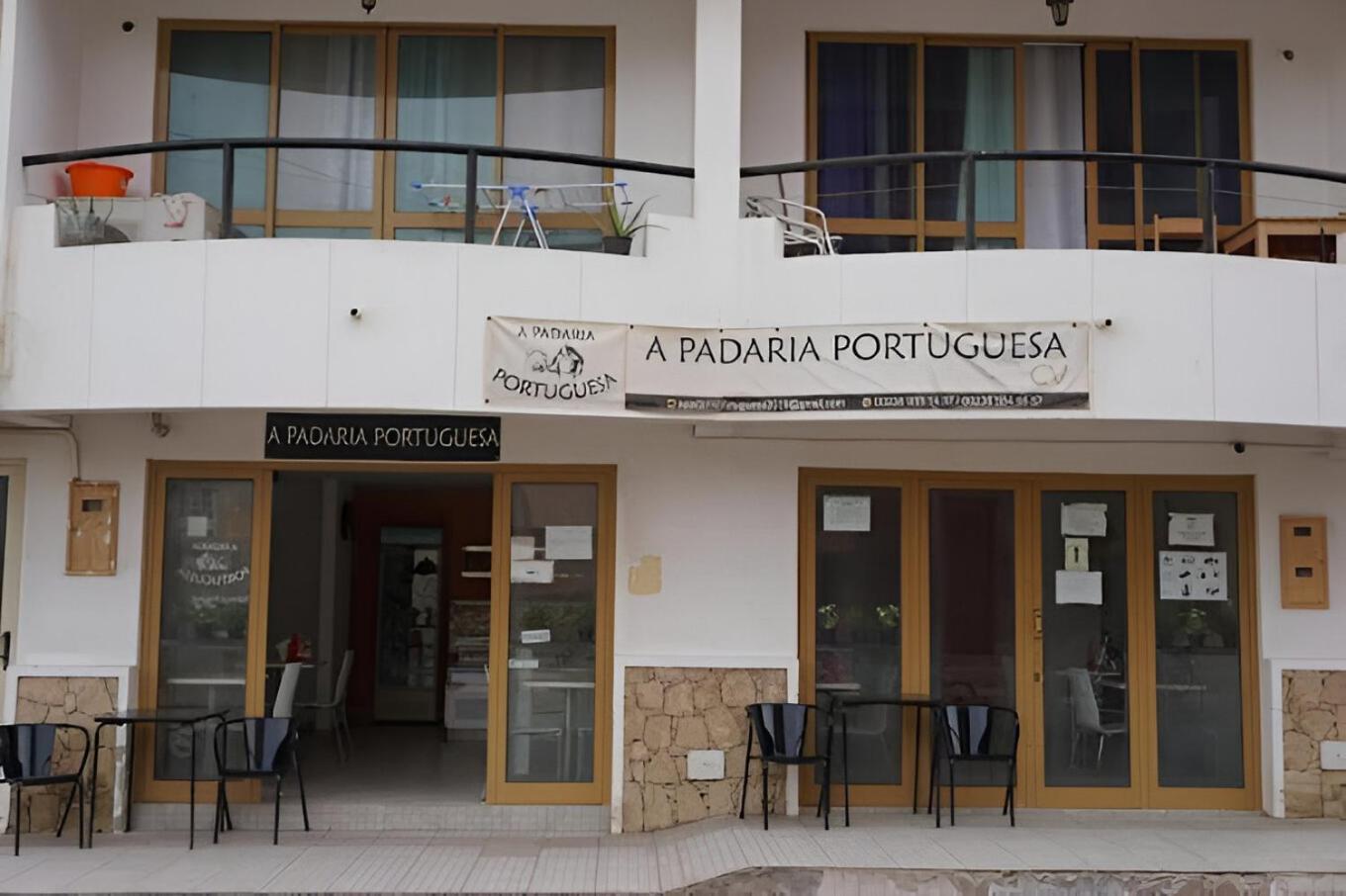 Padaria Portuguesa, with porch facing the street