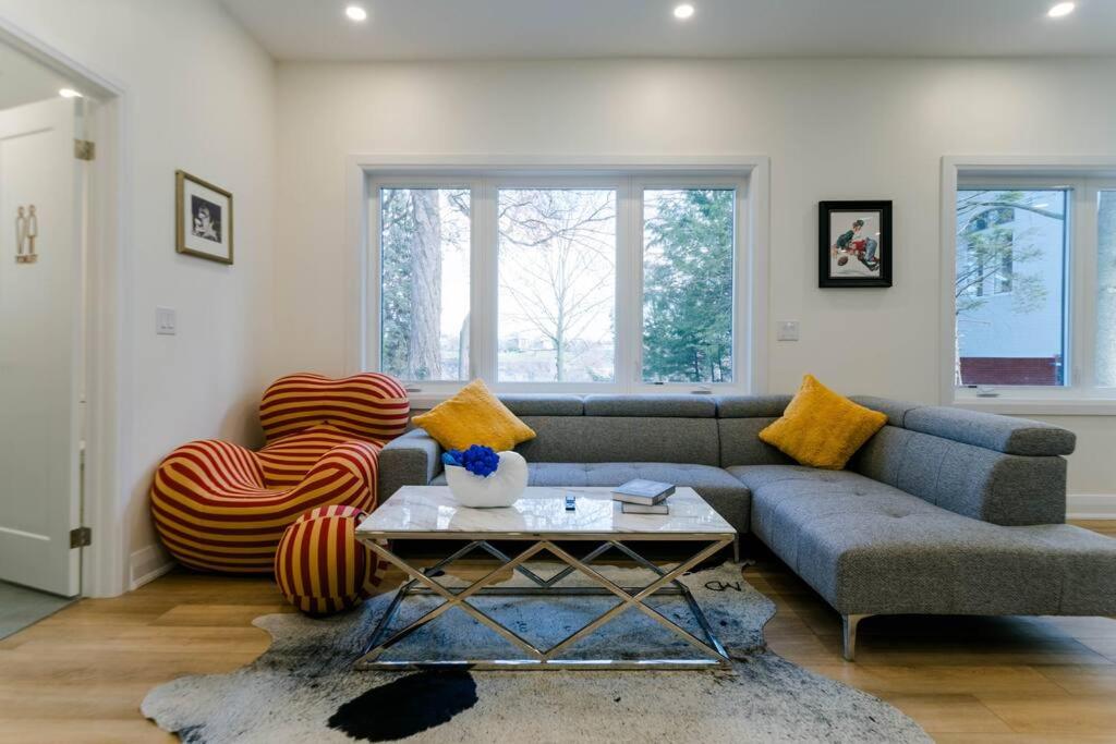 Renovated 3 Bedroom House-Niagara View