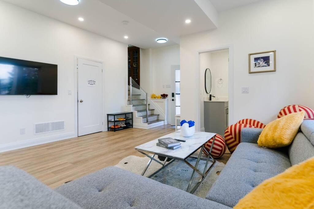 Renovated 3 Bedroom House-Niagara View