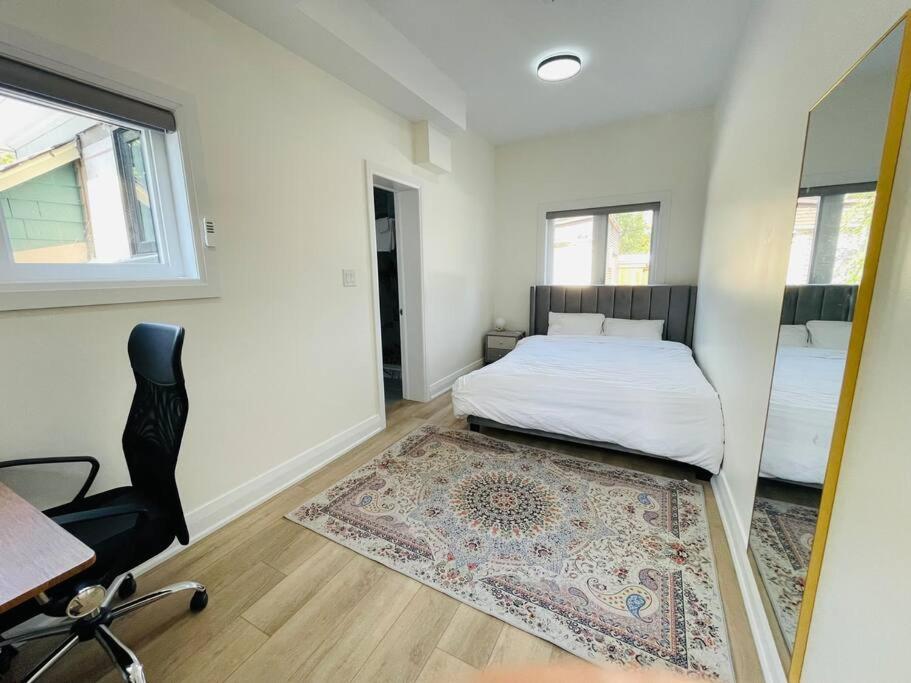 Renovated 3 Bedroom House-Niagara View